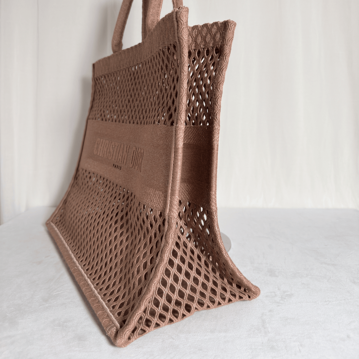 DIOR - BOOK TOTE LARGE - BRODERIE RÉSILLE BLUSH