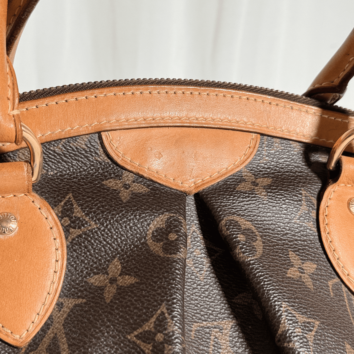LOUIS VUITTON - SAC À MAIN TIVOLI PM - TOILE MONOGRAMME - VINTAGE - La Belle Boutique