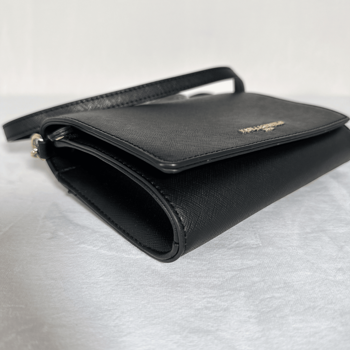 KARL LAGERFELD PARIS - SAC WALLET ON CHAIN - CUIR SAFFIANO NOIR - La Belle Boutique