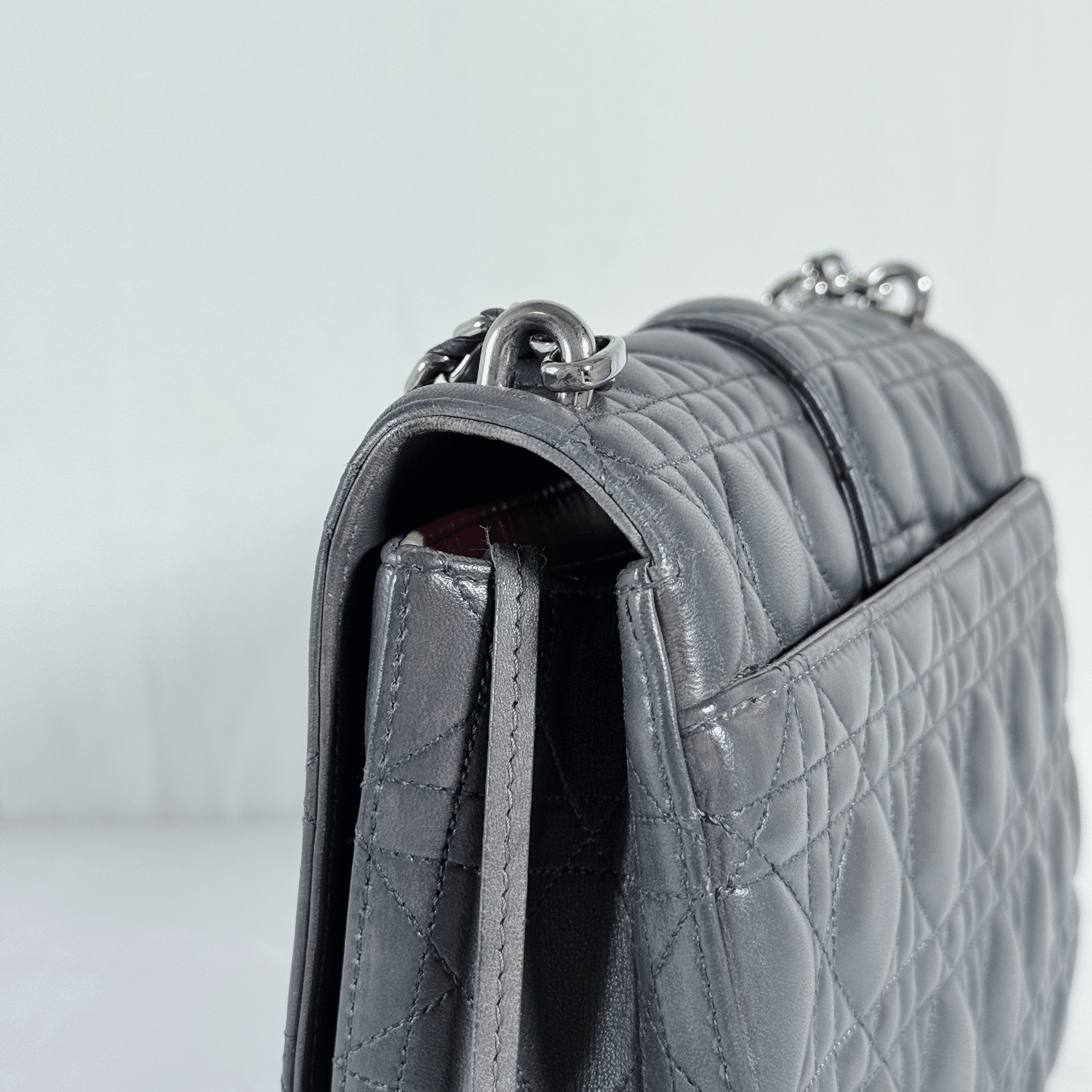 SAC PORTE EPAULE DIOR MISS PROMENADE - CUIR D'AGNEAU CANNAGE GRIS - La Belle Boutique