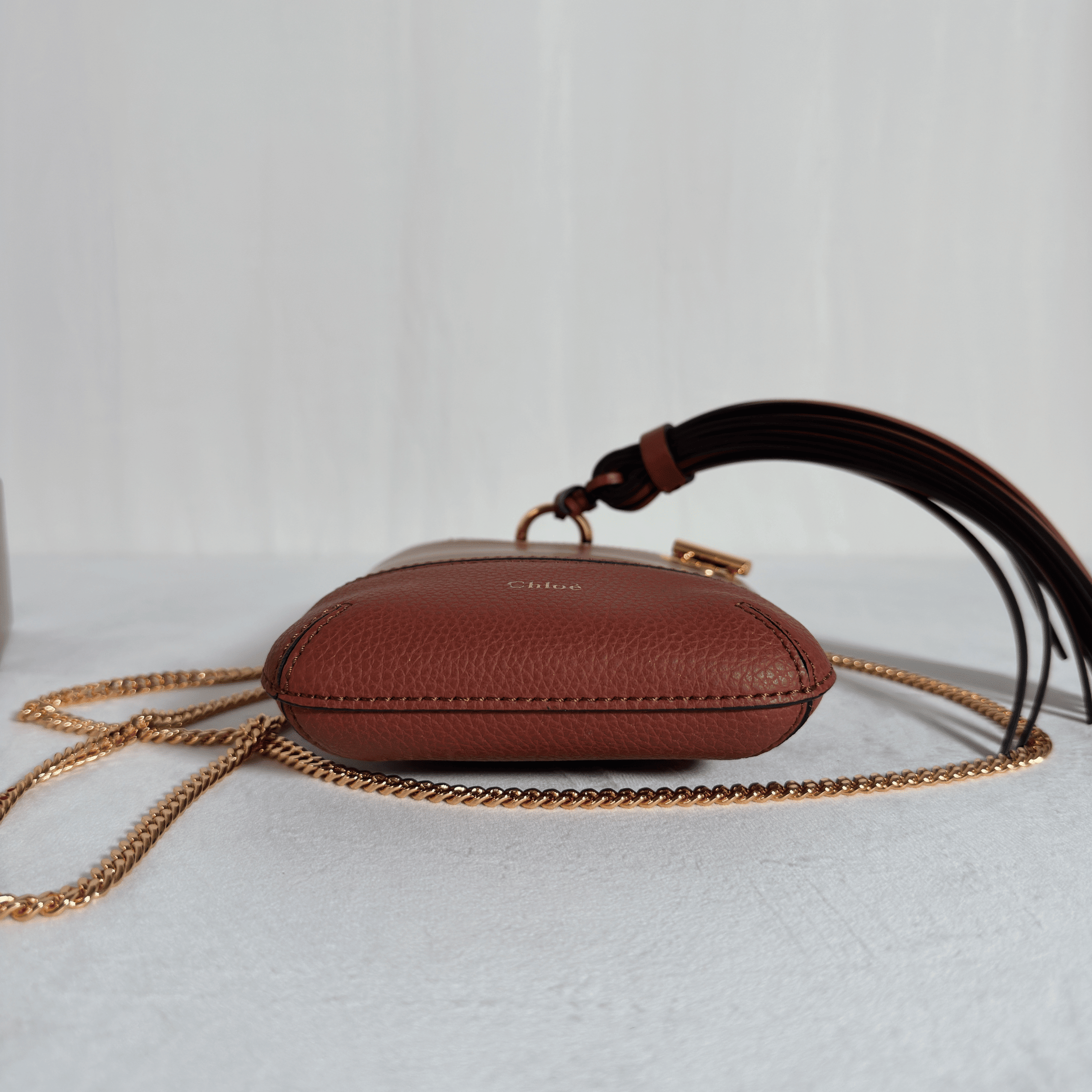 CHLOE - ICONS BUCKET BAG MINI - CUIR MARRON - La Belle Boutique