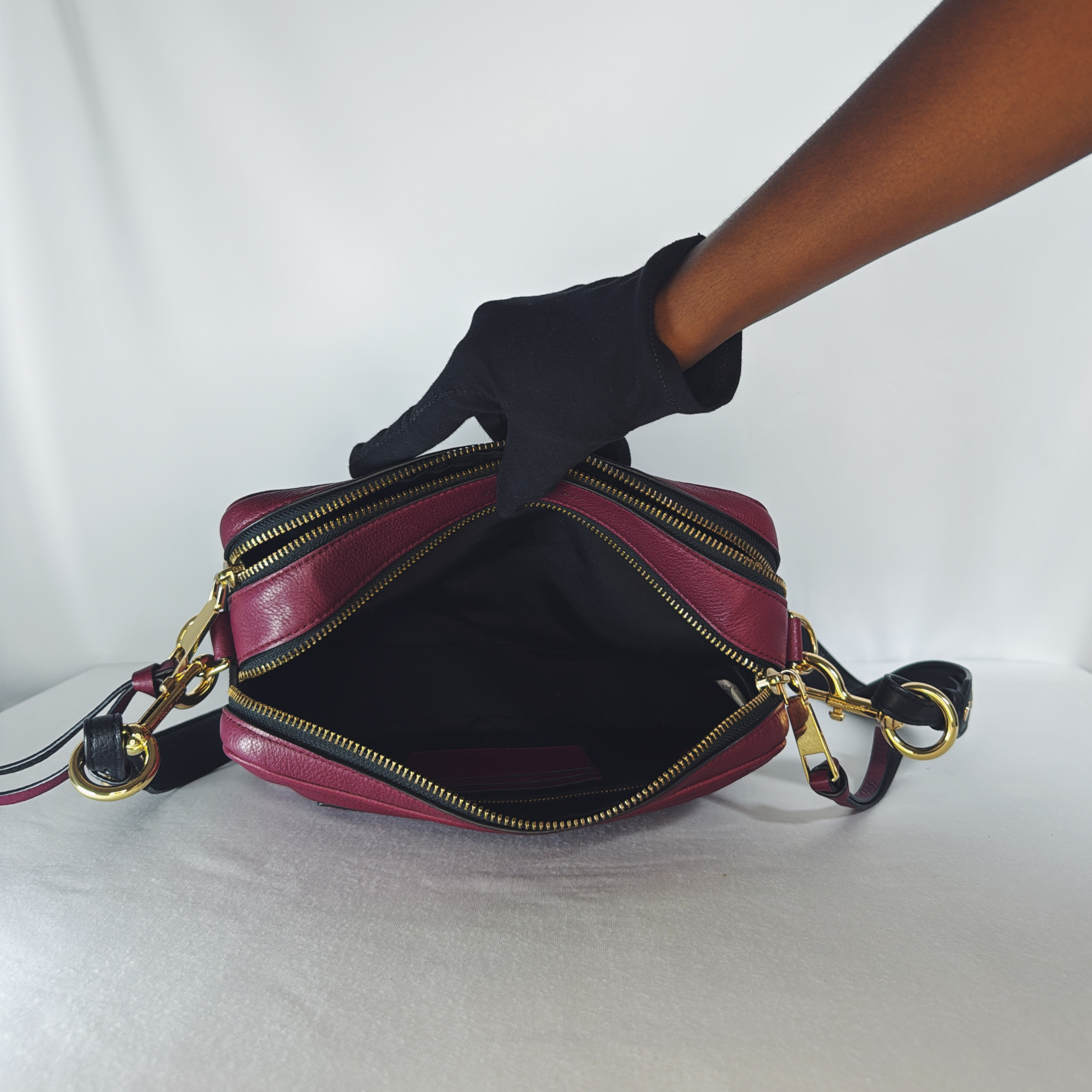 Marc Jacobs The Softshot 27 Crossbody Bag bordeaux