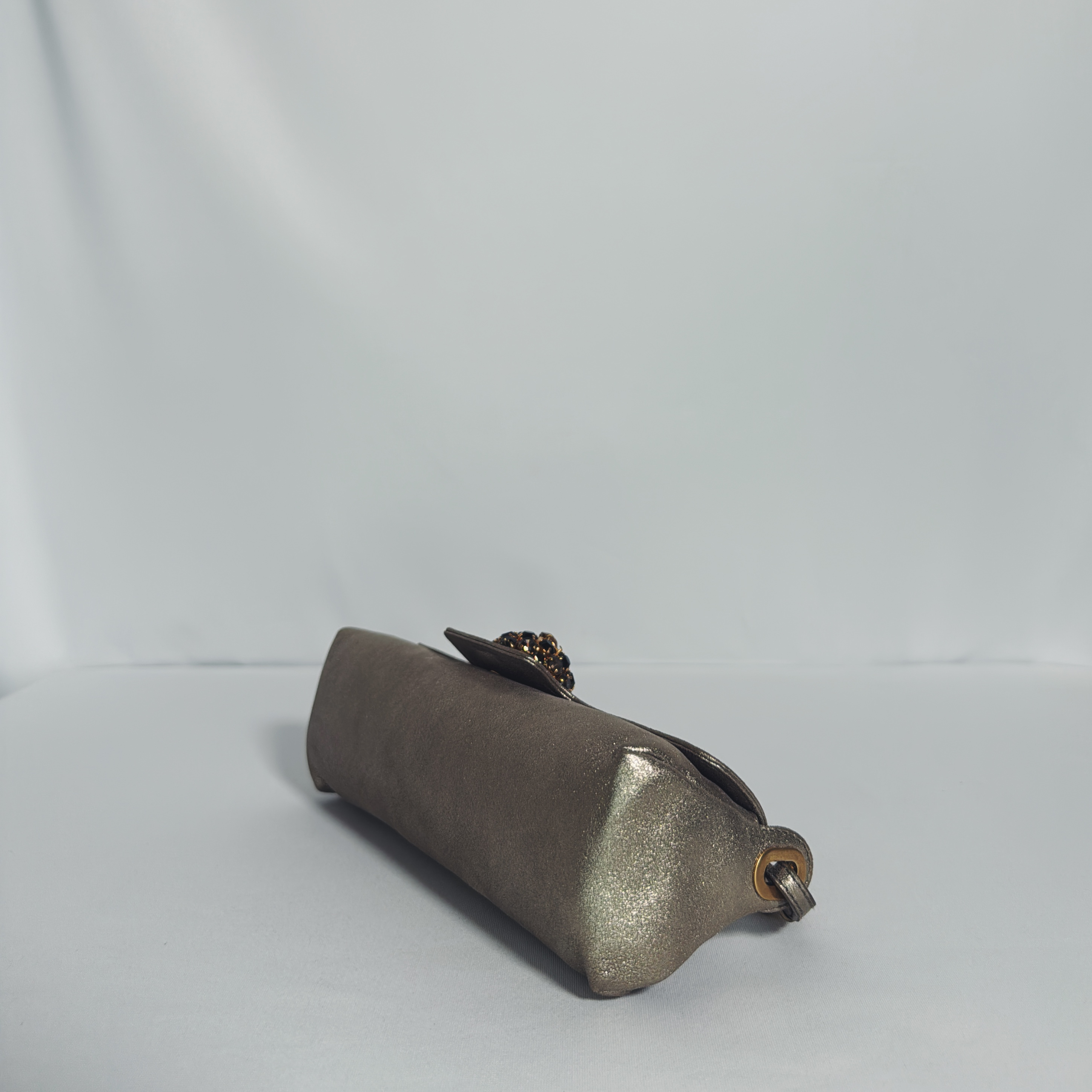 Jimmy Choo Baguette Metallic Vintage – cuir bronze, broche bijoux Swarovski