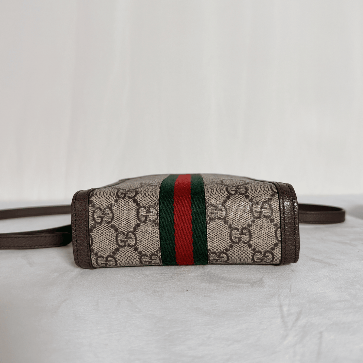 GUCCI - MINI TOTE OPHIDIA GG SUPREME - TOILE MONOGRAMME BEIGE / BANDOULIÈRE - La Belle Boutique