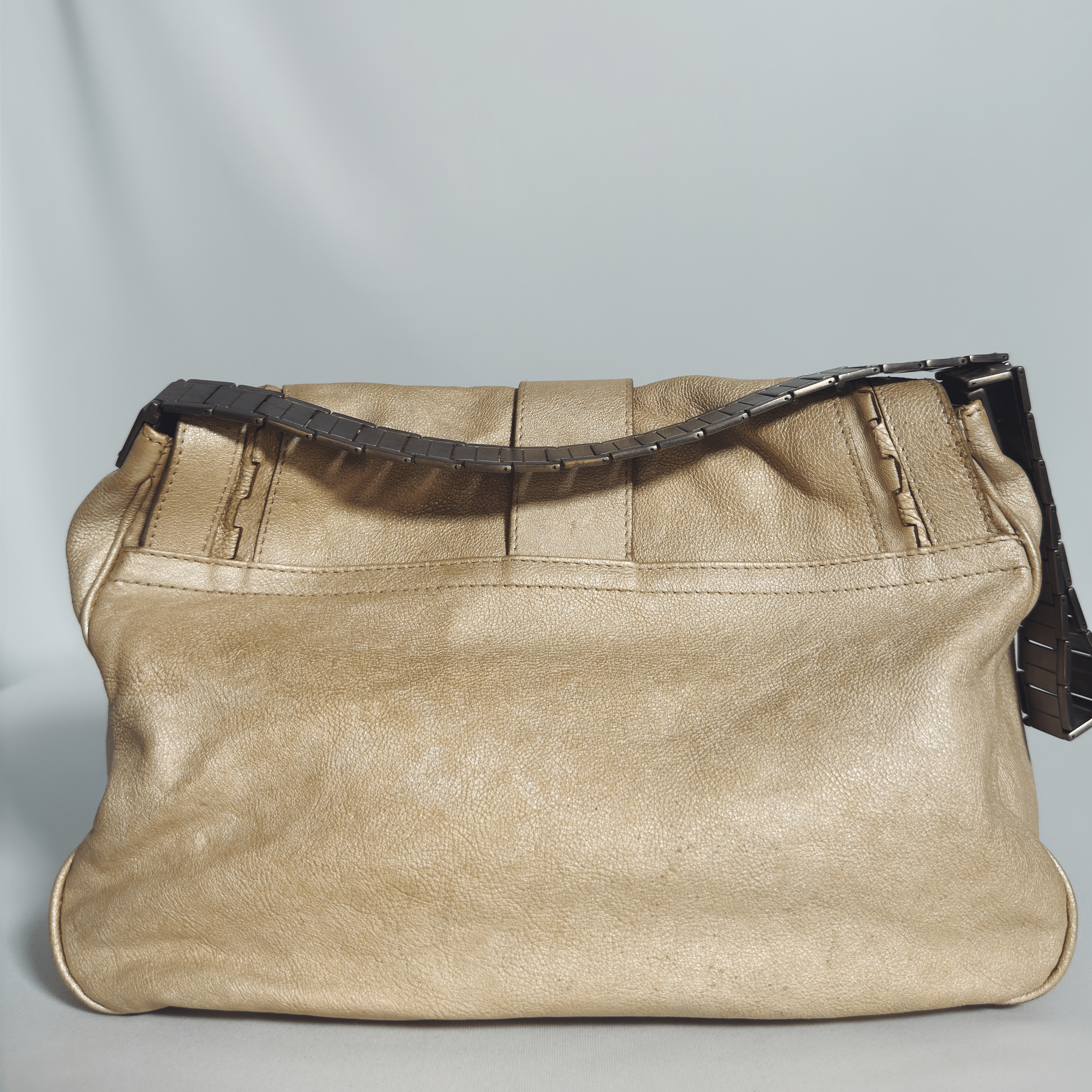 Sac à main Dior Gaucho en cuir beige vintage - La Belle Boutique