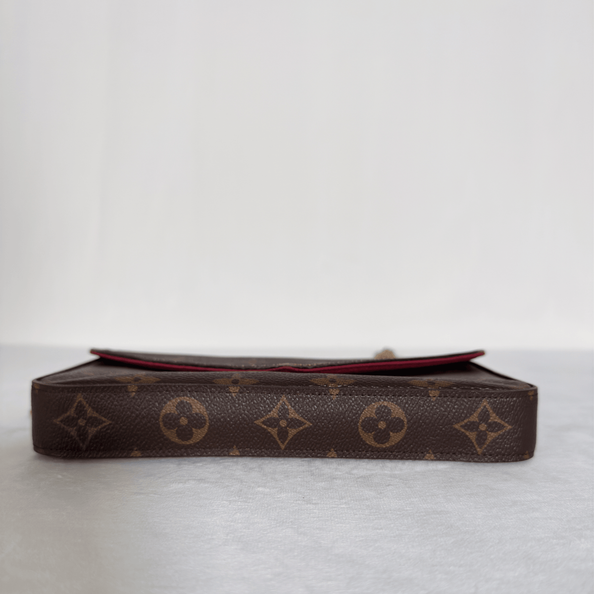 LOUIS VUITTON - POCHETTE FÉLICIE - TOILE MONOGRAM - DOUBLURE FUCHSIA