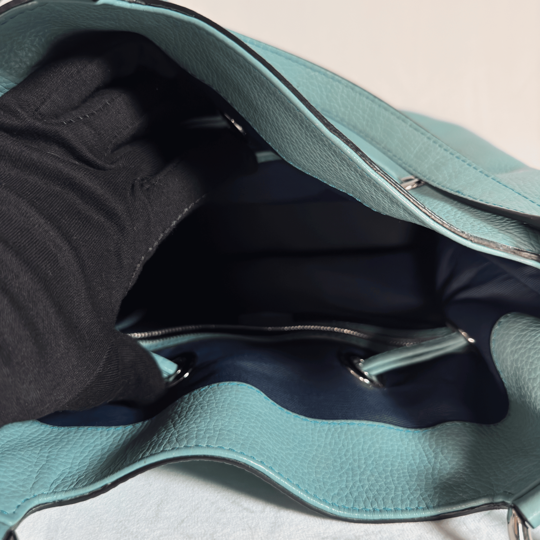 SAC LANCEL PREMIER FLIRT - SAC SEAU TAILLE M - CUIR GRAINE BLEU TURQUOISE - La Belle Boutique