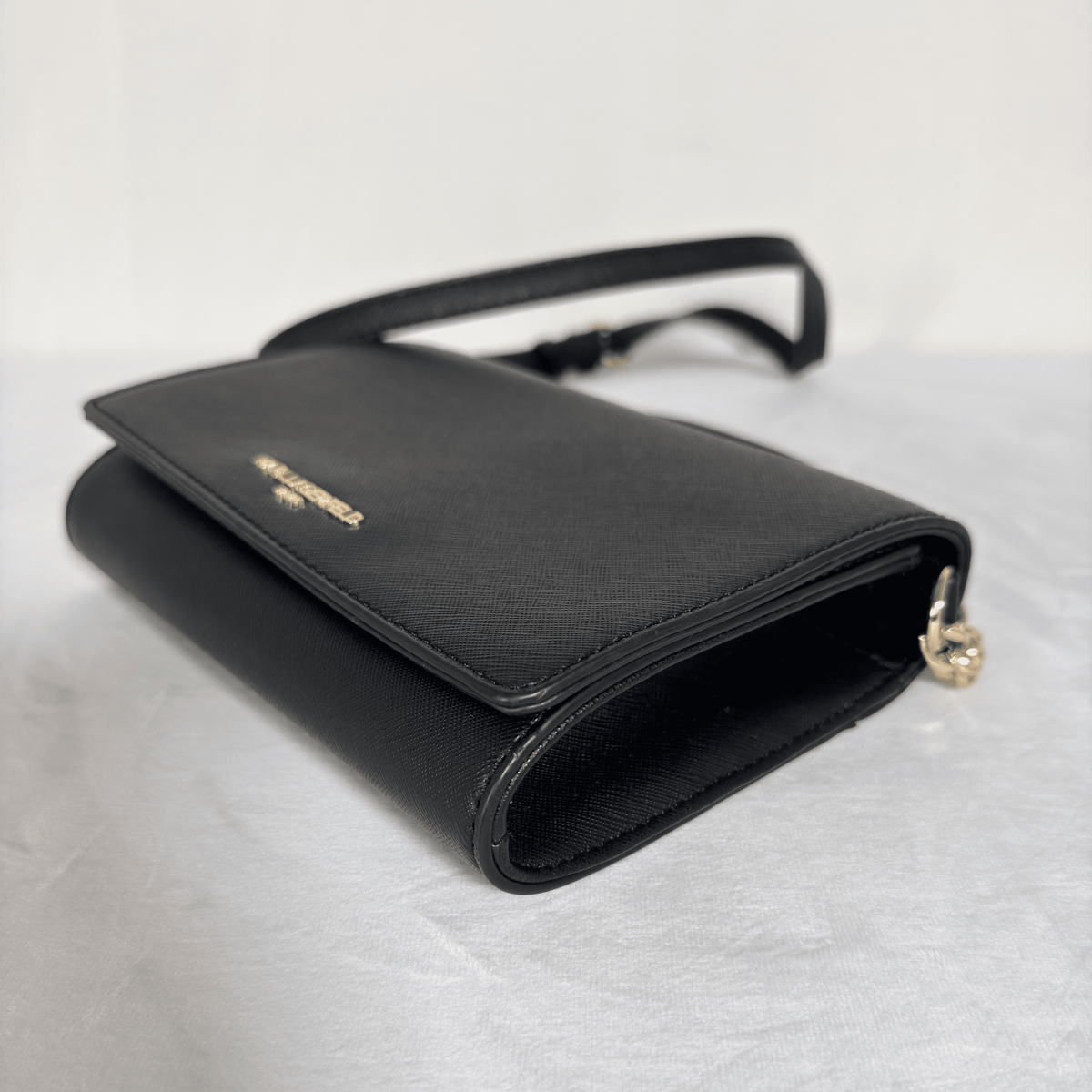 KARL LAGERFELD PARIS - SAC WALLET ON CHAIN - CUIR SAFFIANO NOIR - La Belle Boutique