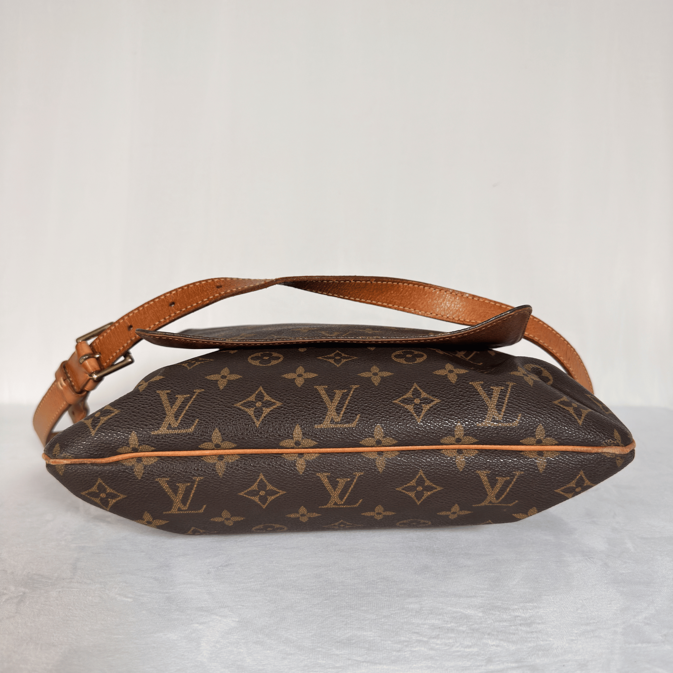 LOUIS VUITTON - SAC MUSETTE SALSA GM TOILE MONOGRAM