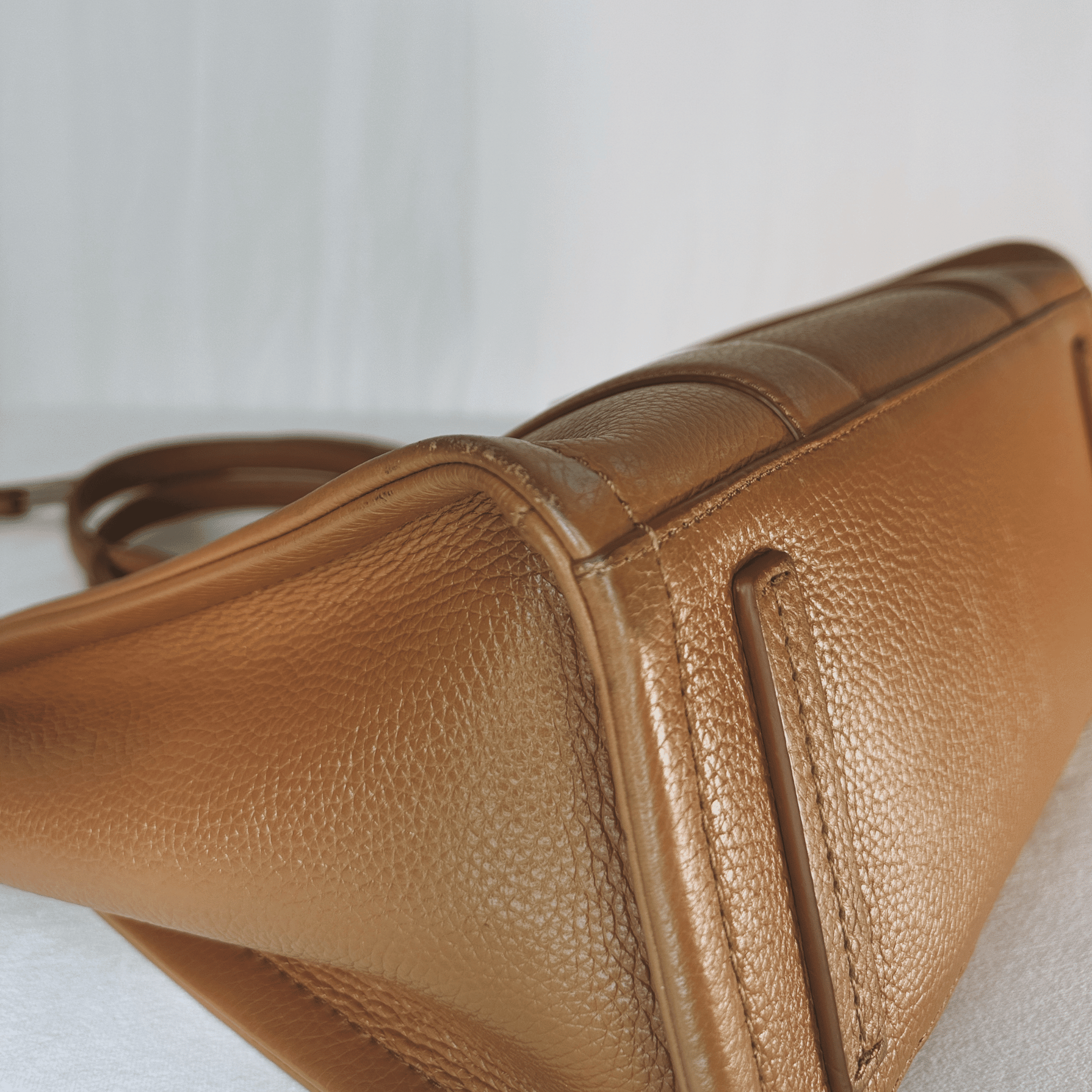 SAC MARC JACOBS MEDIUM LEATHER TOTE BAG EN CUIR CAMEL - La Belle Boutique