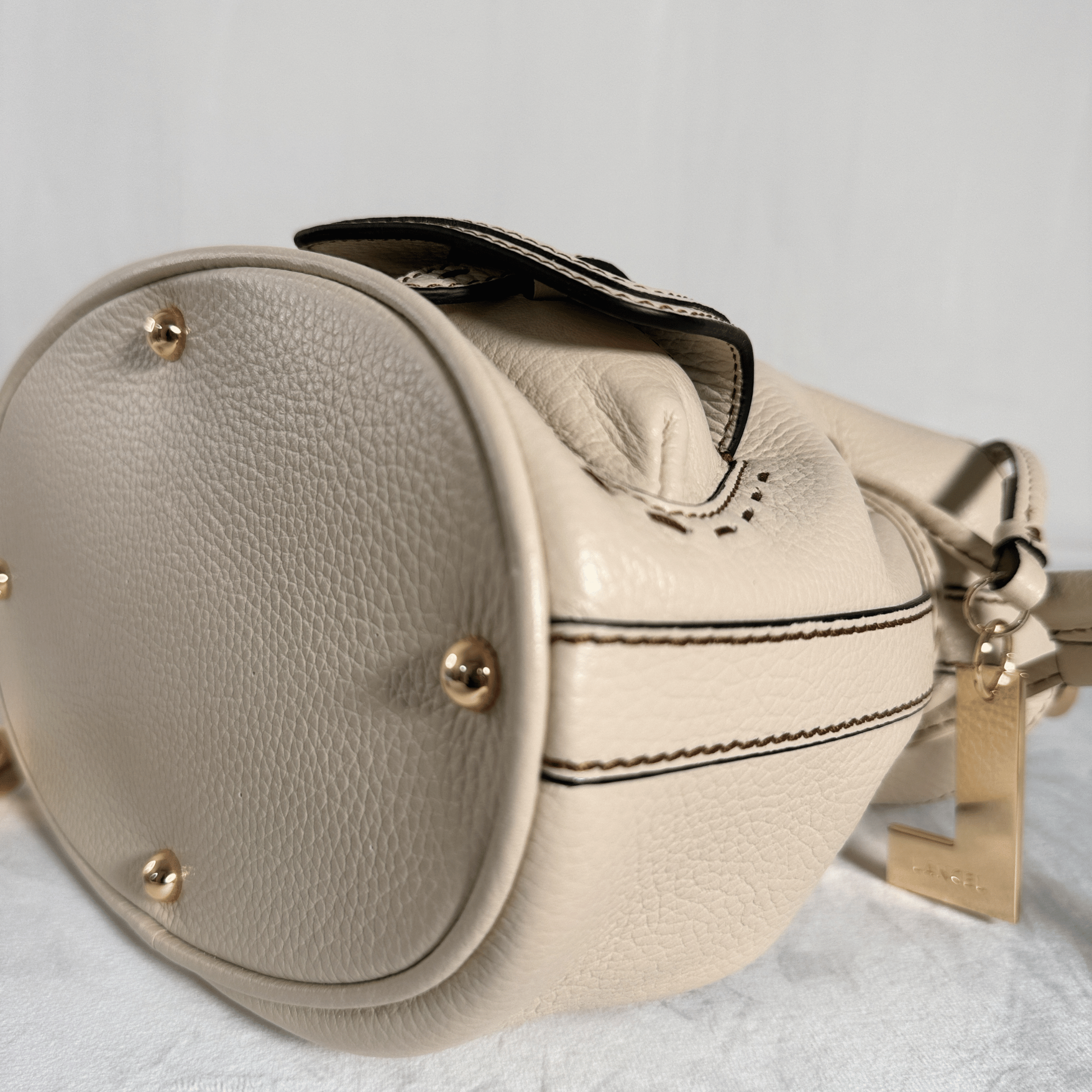 SAC SEAU LANCEL PREMIER FLIRT – TAILLE S – CUIR GRAINE CREME/ ECRU