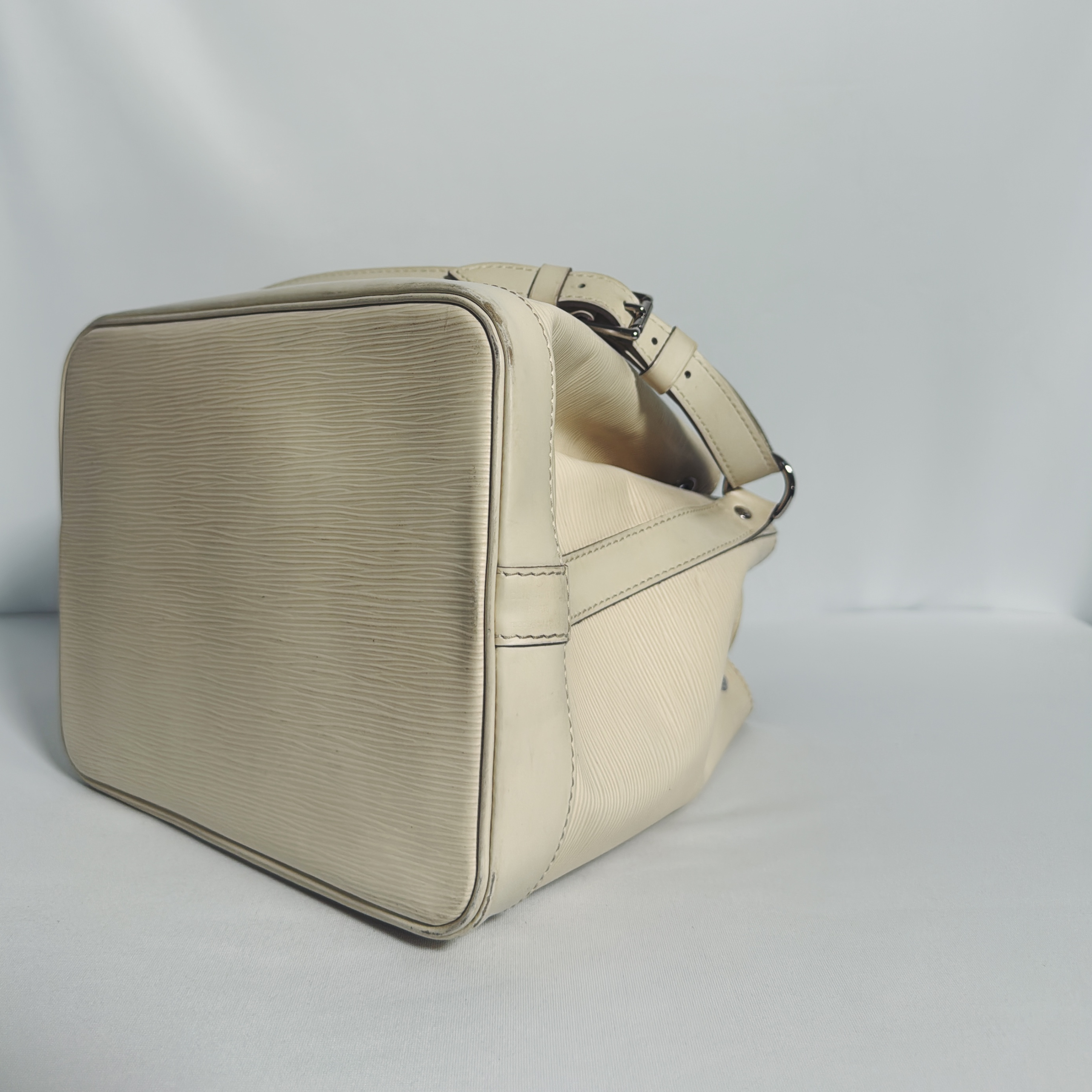 Louis Vuitton Noé GM en cuir Épi beige vanille vintage