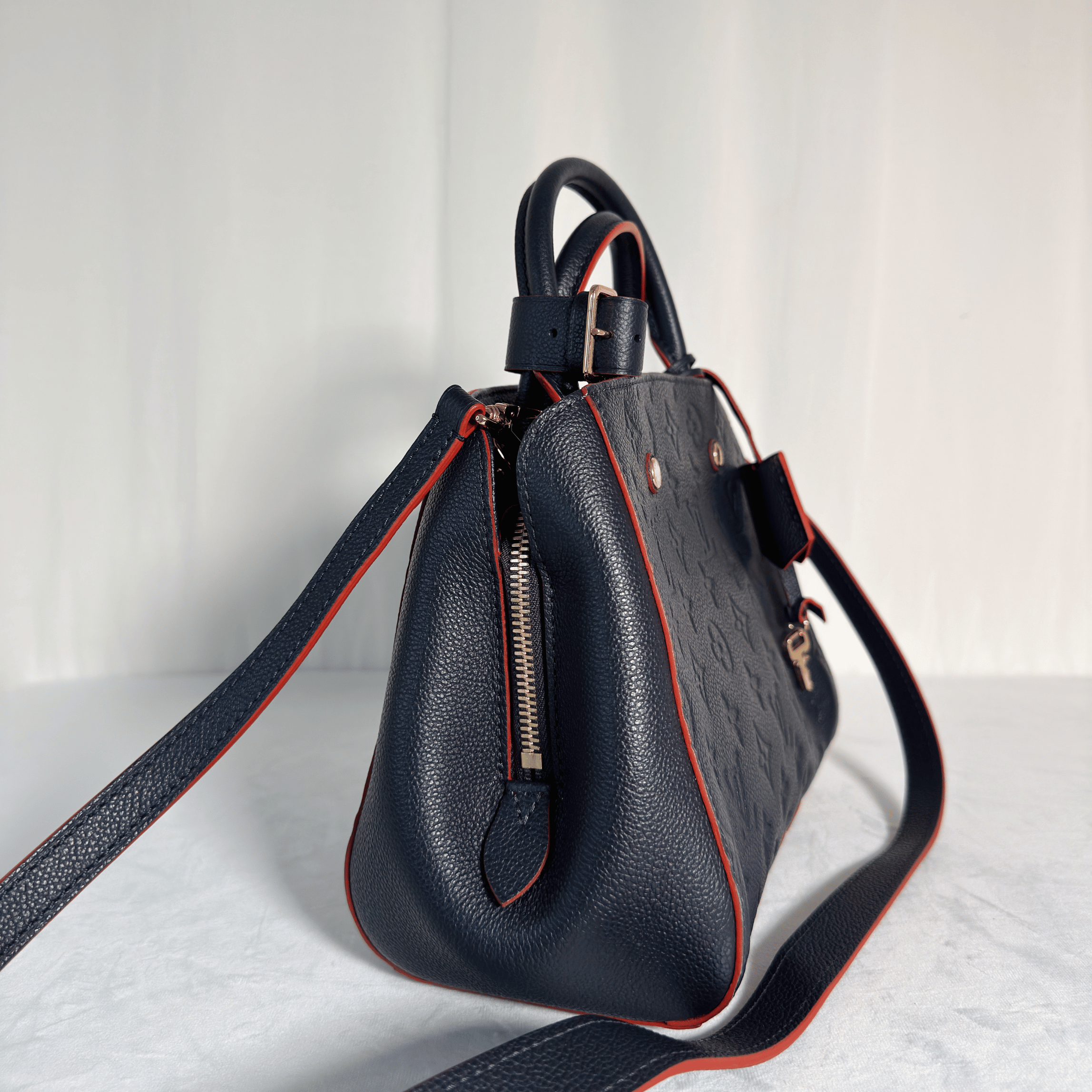 SAC À MAIN LOUIS VUITTON MONTAIGNE BB - CUIR EMPREINTE MARINE