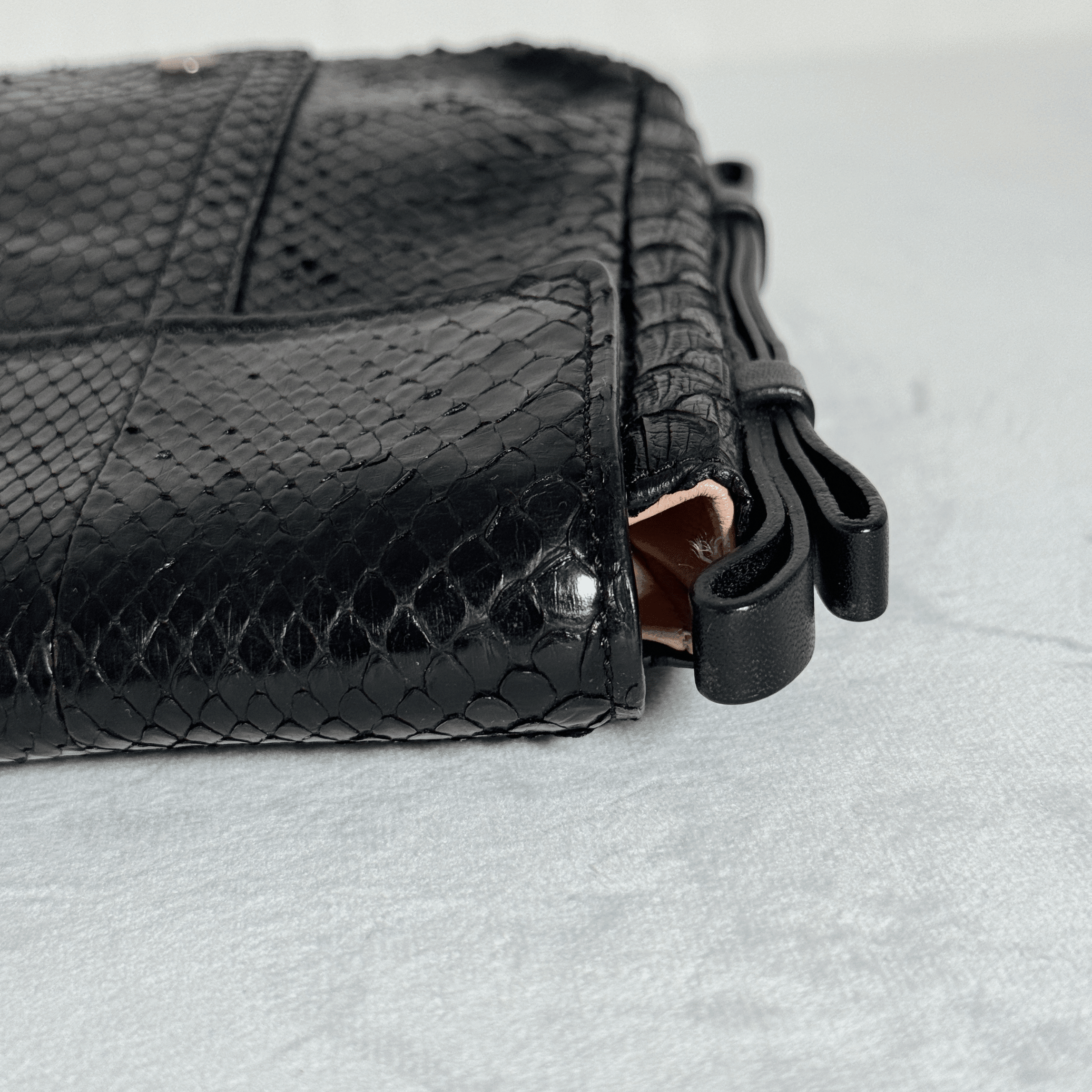 CHLOE - ELSIE POCHETTE - PYTHON EMBOSSE NOIR - La Belle Boutique
