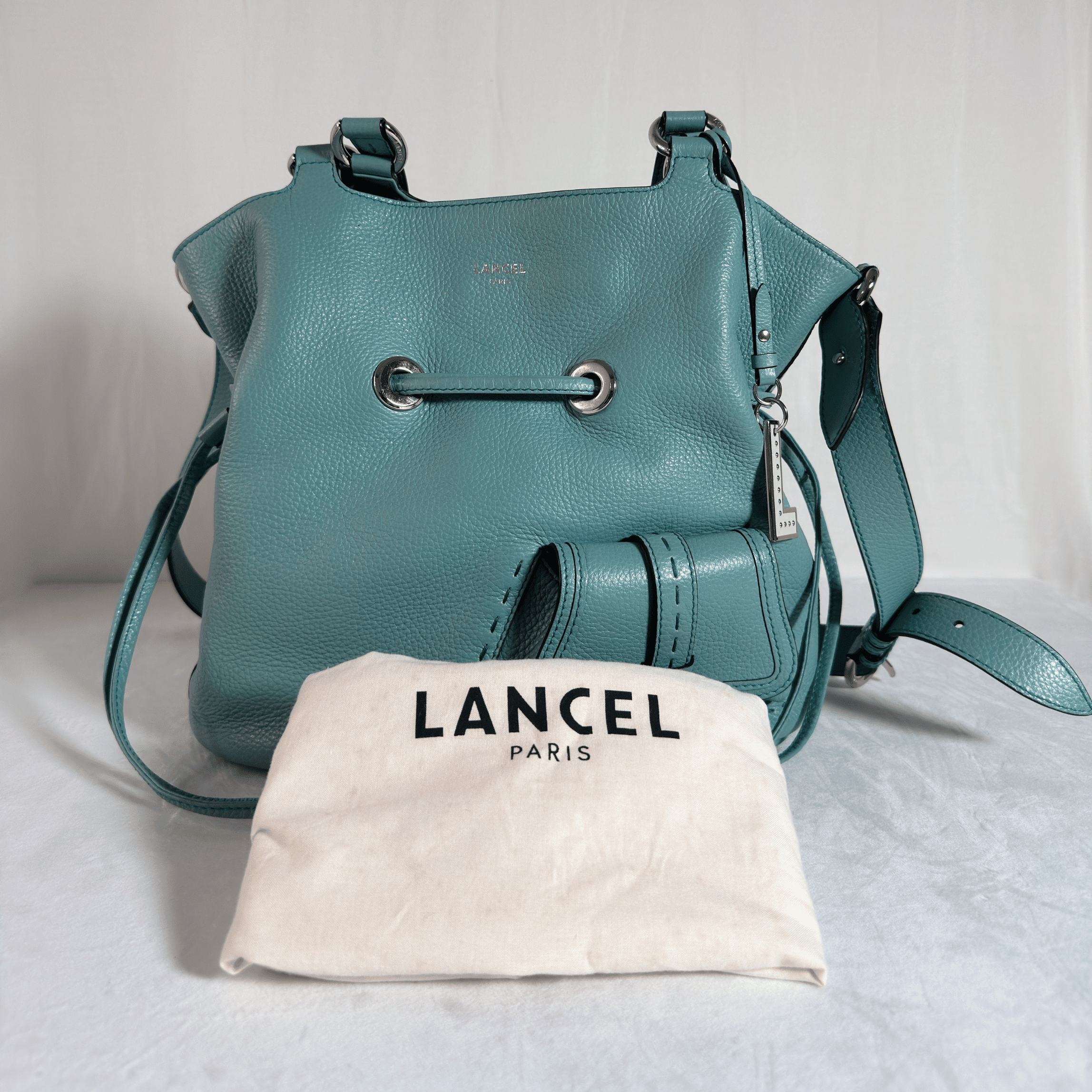 SAC LANCEL PREMIER FLIRT - SAC SEAU TAILLE M - CUIR GRAINE BLEU TURQUOISE - La Belle Boutique