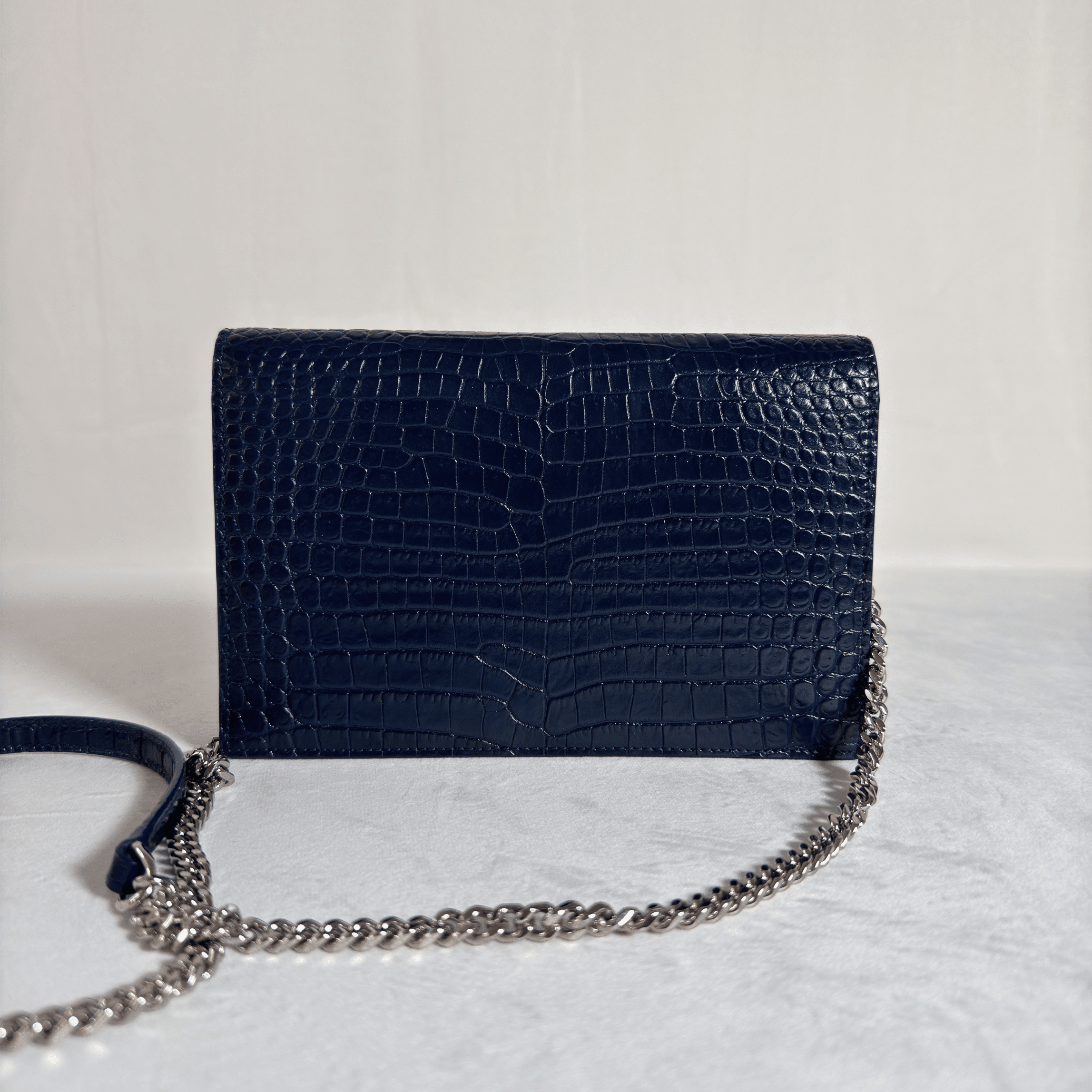 SAC SAINT LAURENT KATE TASSEL - CUIR EMBOSSE CROCDILE BLEU NUIT - La Belle Boutique