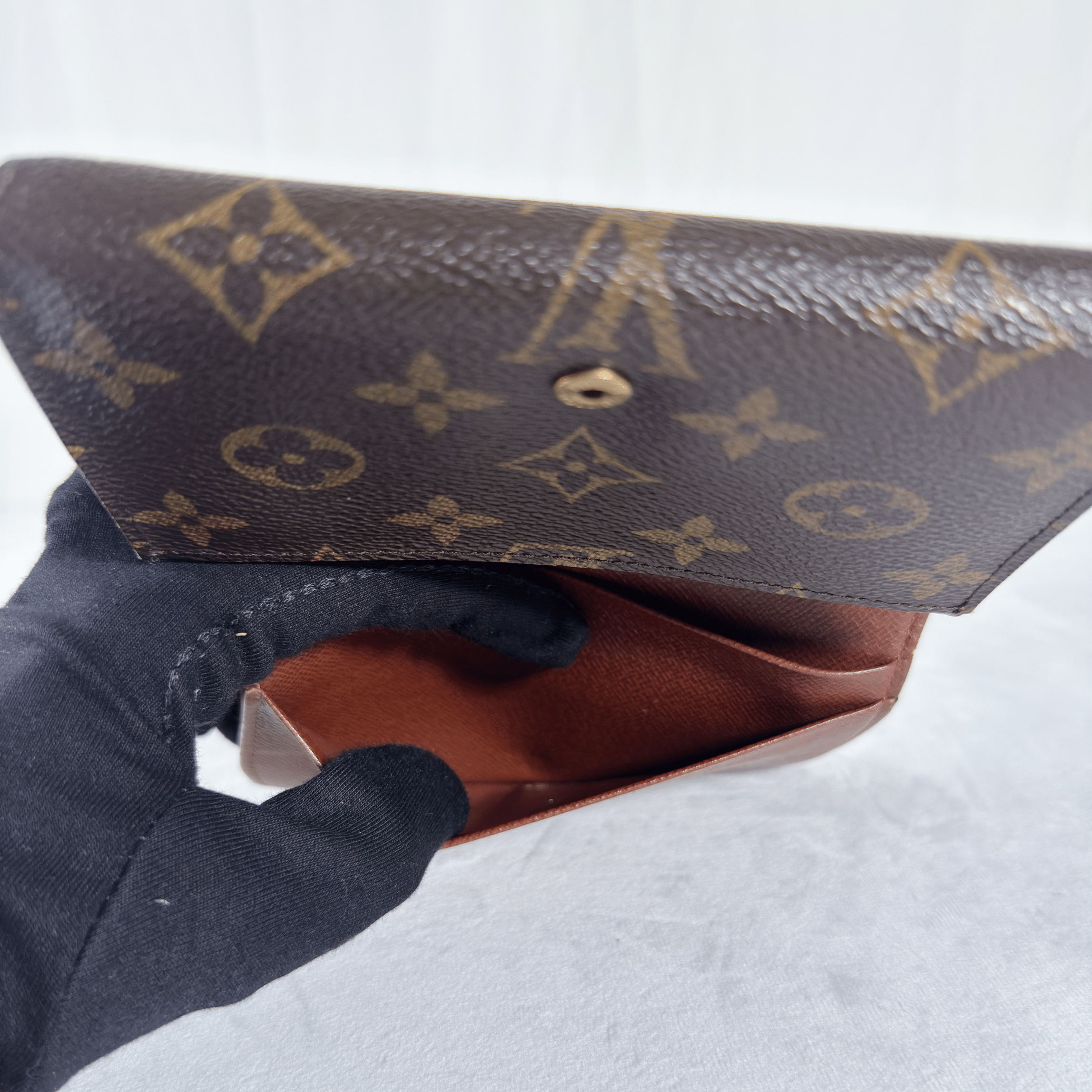 PORTEFEUILLE COMPACT ZIPPE TRESOR LOUIS VUITTON - TOILE MONOGRAMME VINTAGE - La Belle Boutique