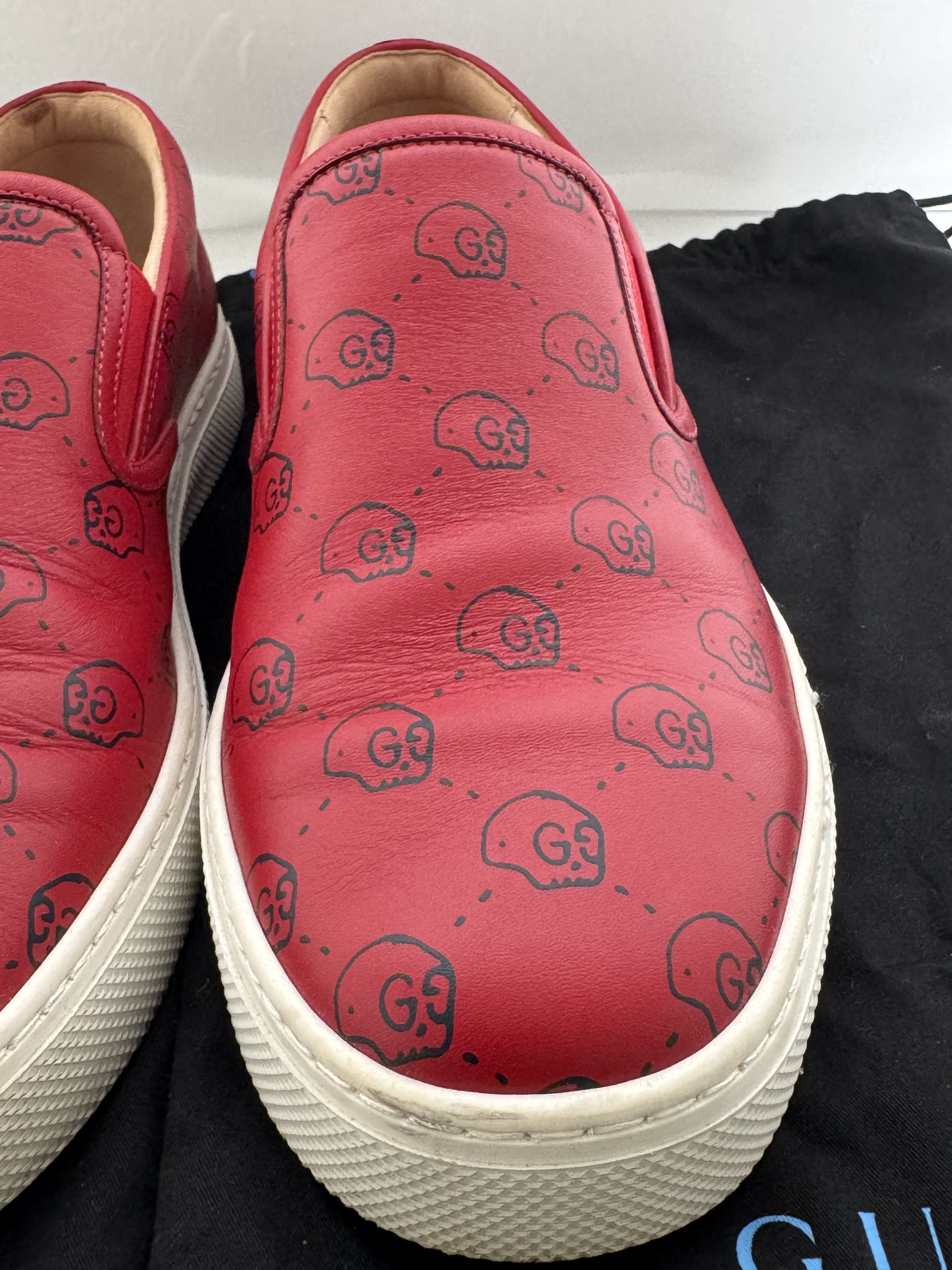 Sneakers Slip-On Gucci Ghost en cuir rouge