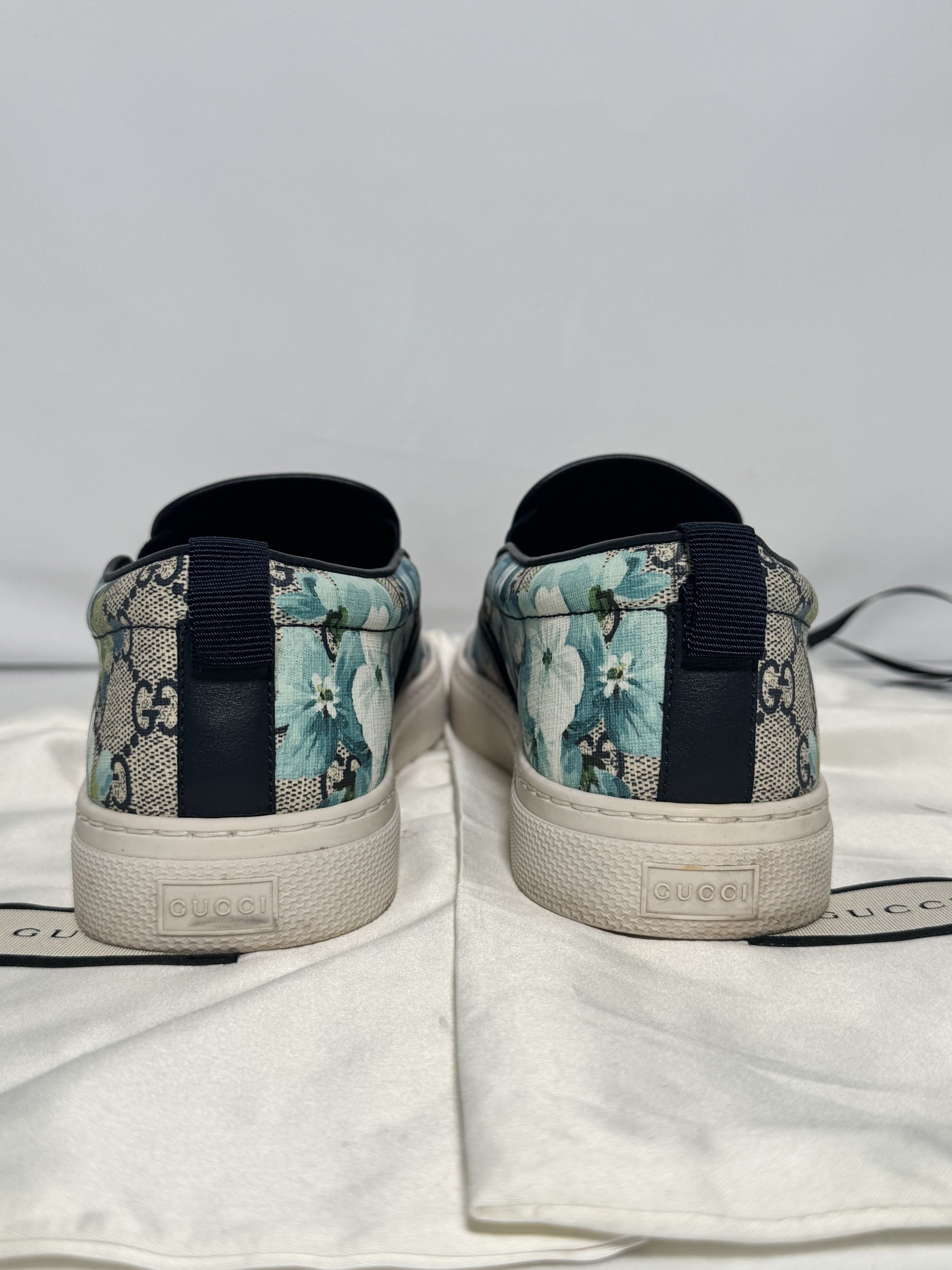 Sneakers Gucci GG Supreme Bloom Bleu – Slip-On Floral