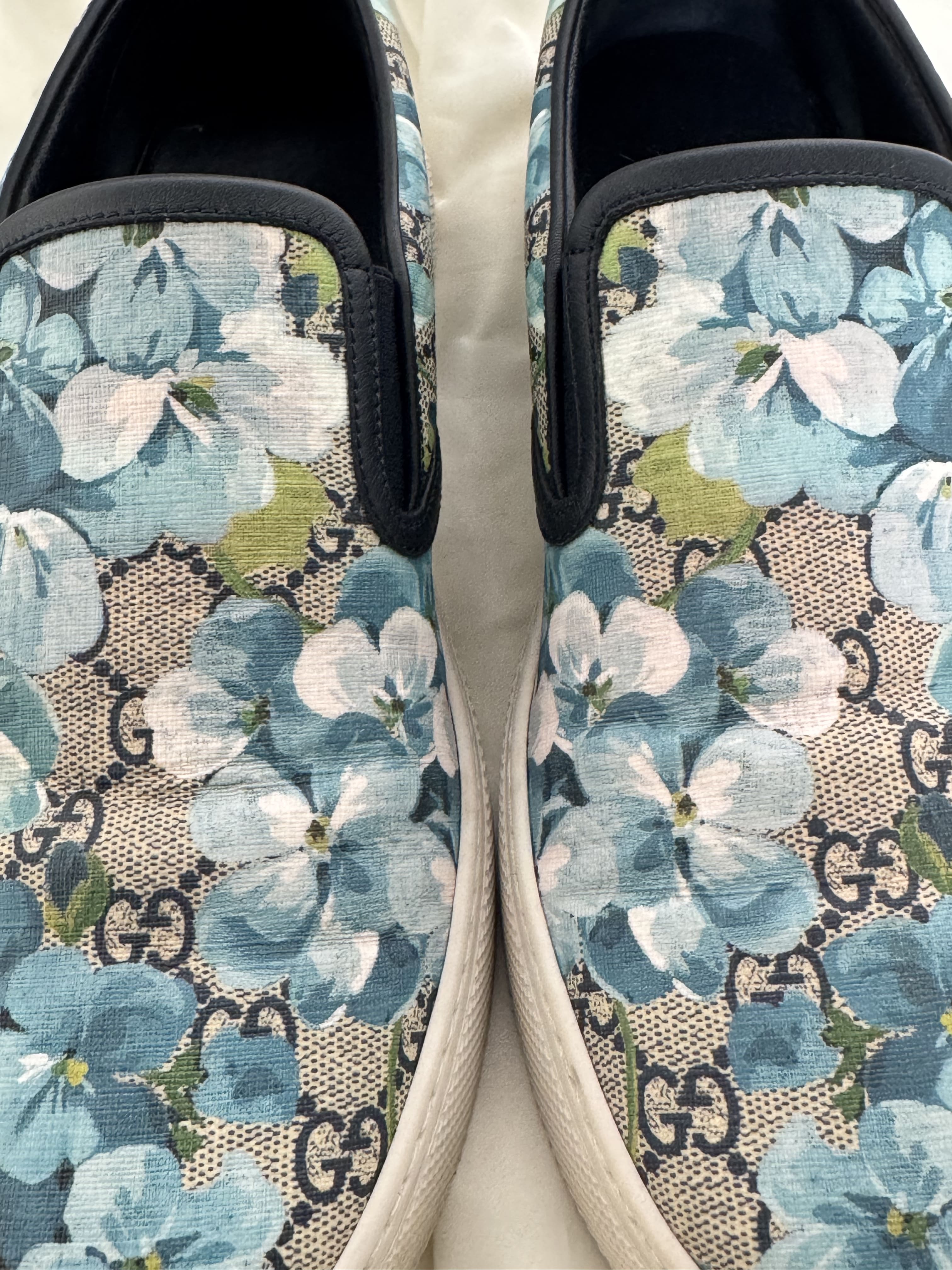 Sneakers Gucci GG Supreme Bloom Bleu – Slip-On Floral