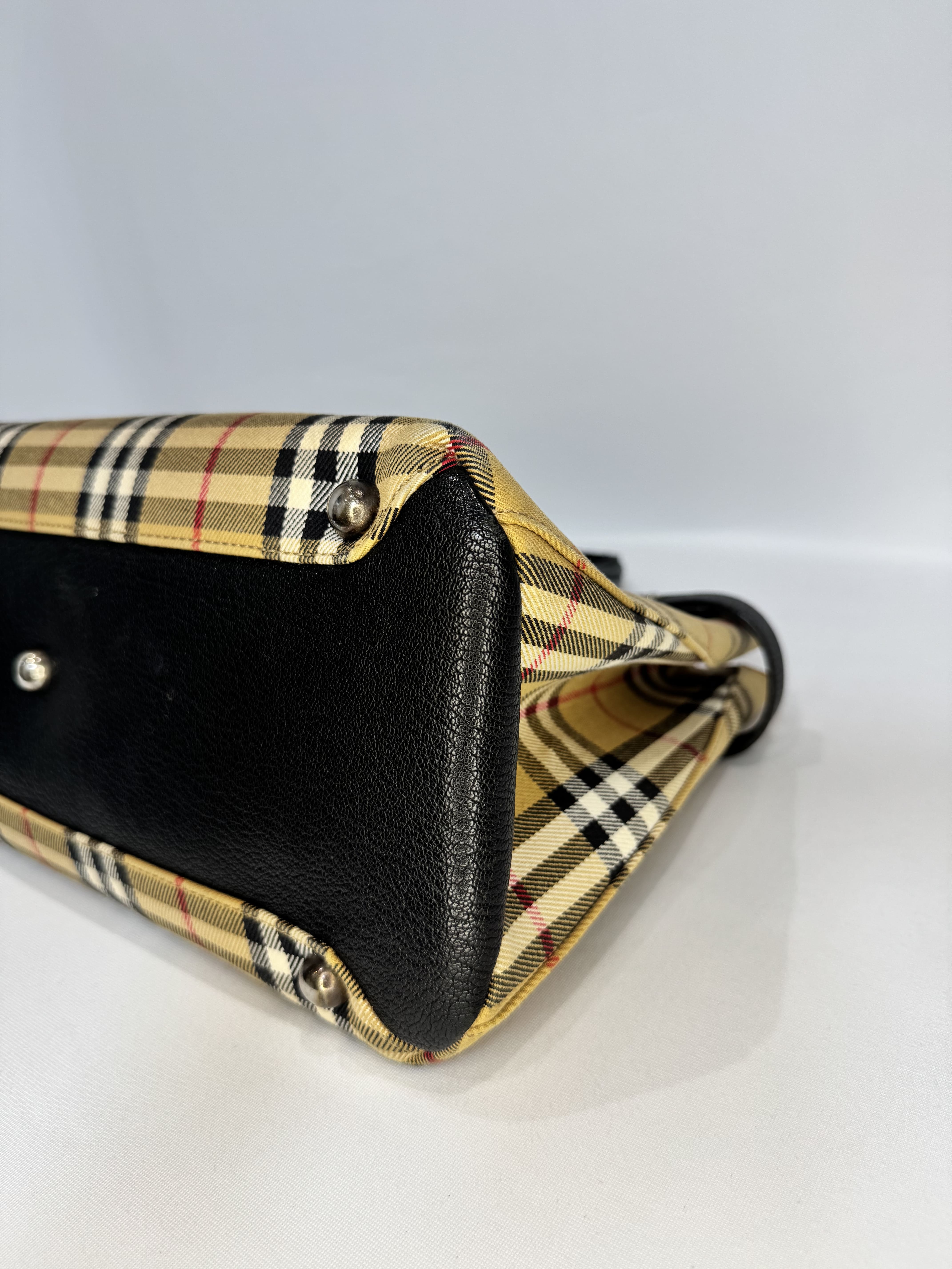 Sac à main Burberry – Toile Nova Check cuir beige