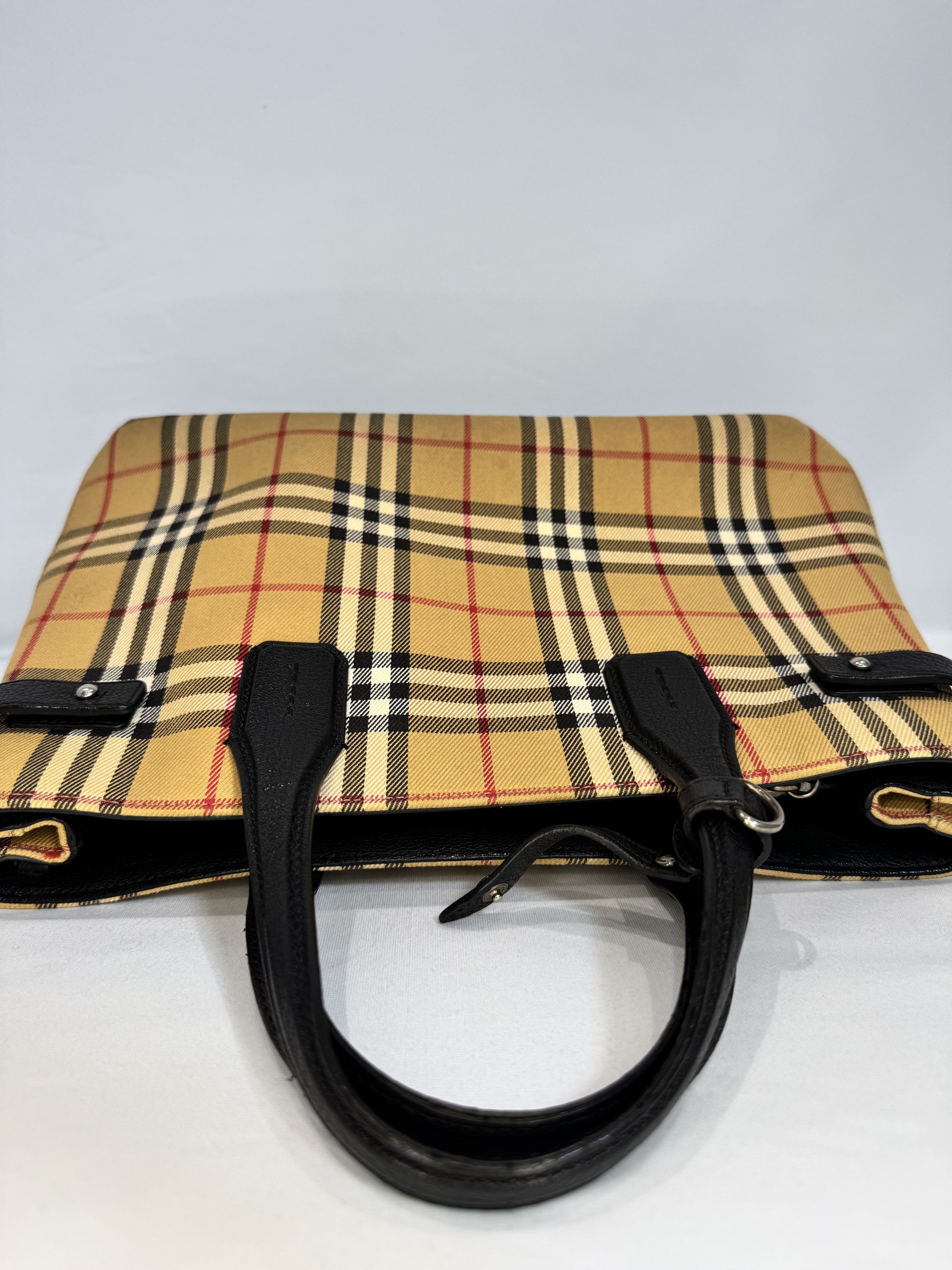Sac à main Burberry – Toile Nova Check cuir beige