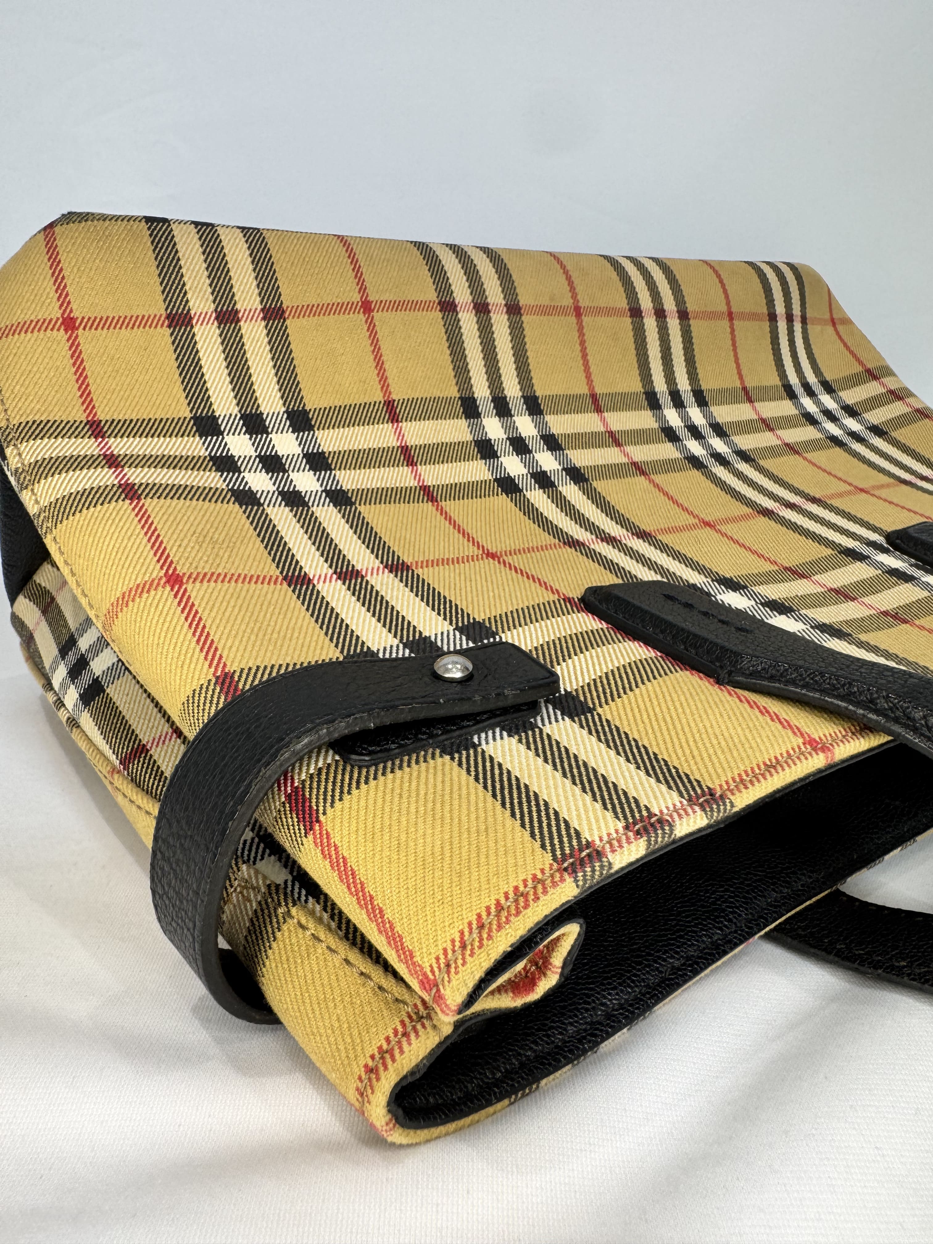 Sac à main Burberry – Toile Nova Check cuir beige