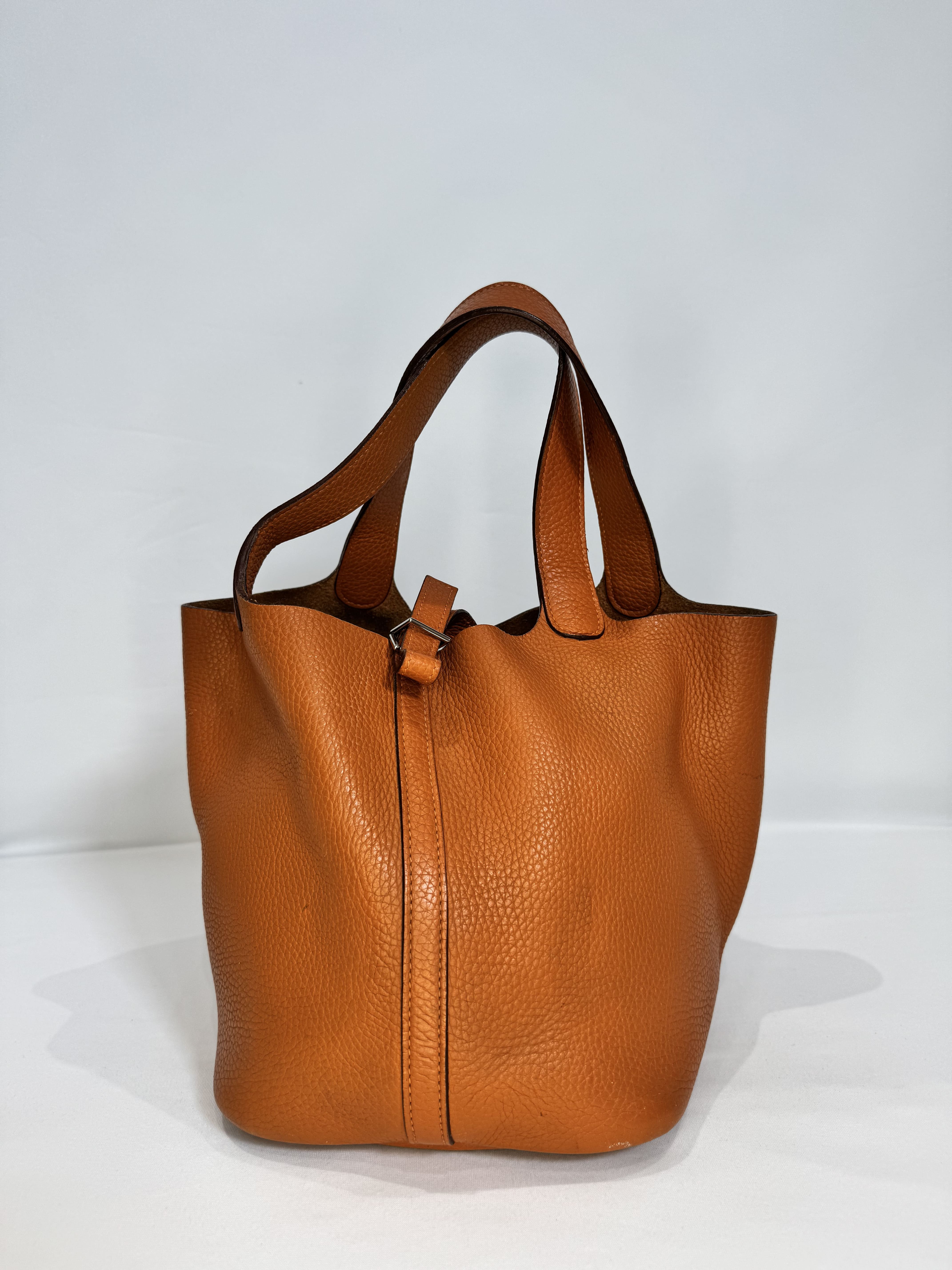 Sac Hermès Picotin 18 – Cuir taurillon Clémence orange