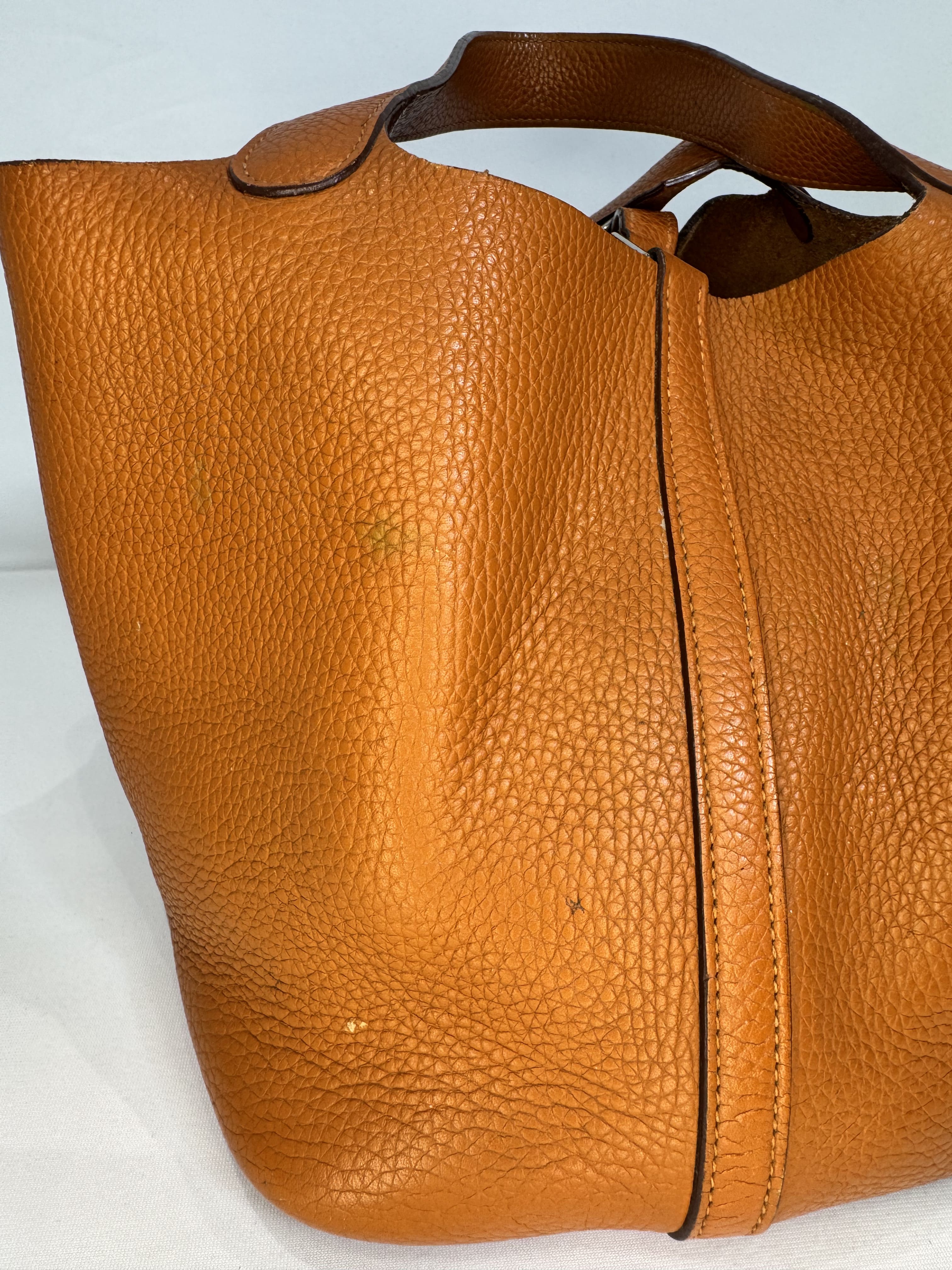 Sac Hermès Picotin 18 – Cuir taurillon Clémence orange