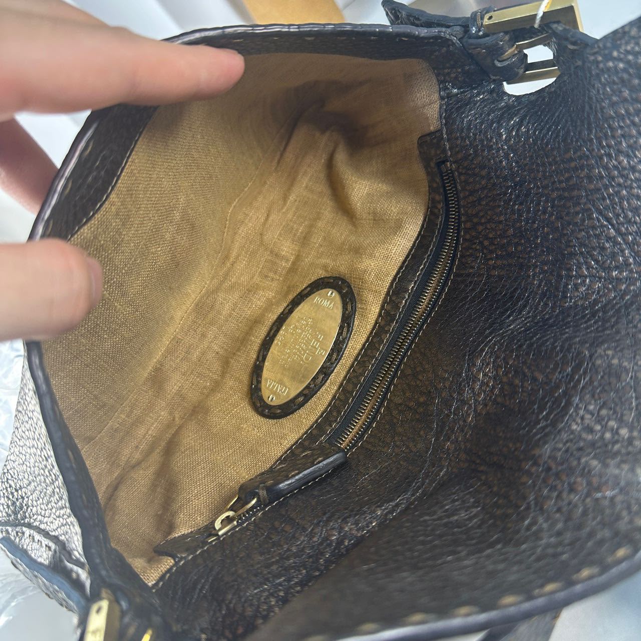FENDI BAGUETTE SELLERIA - CUIR BRONZE/PEWTER