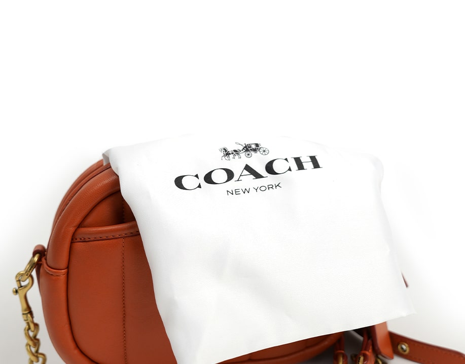 Quilted leather shoulder bag