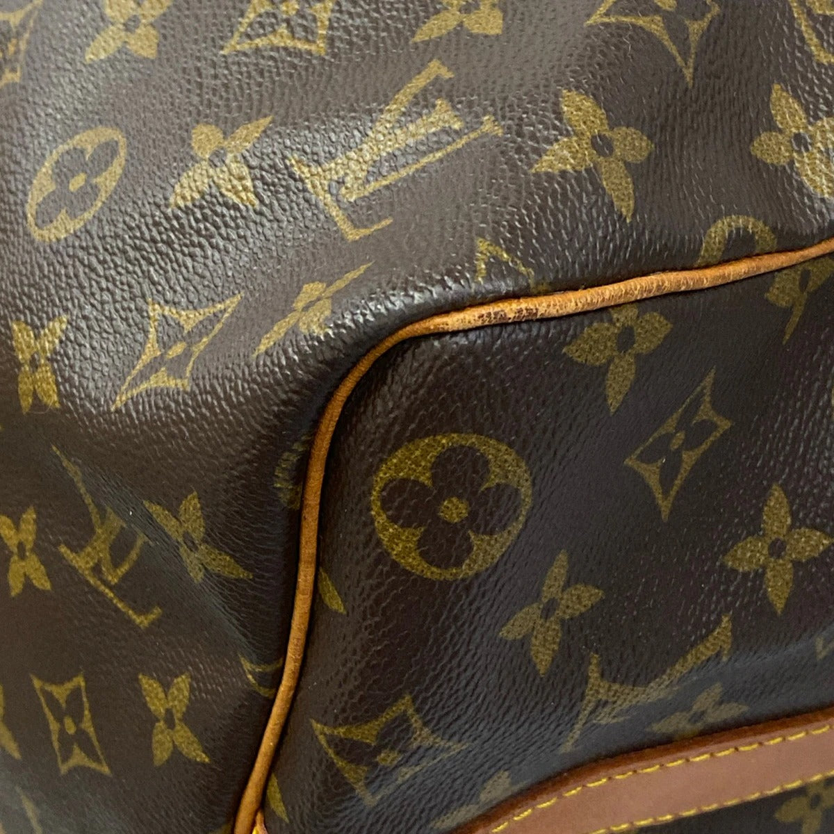 Sac Louis Vuitton Keepall Bandoulière 45, vue 6