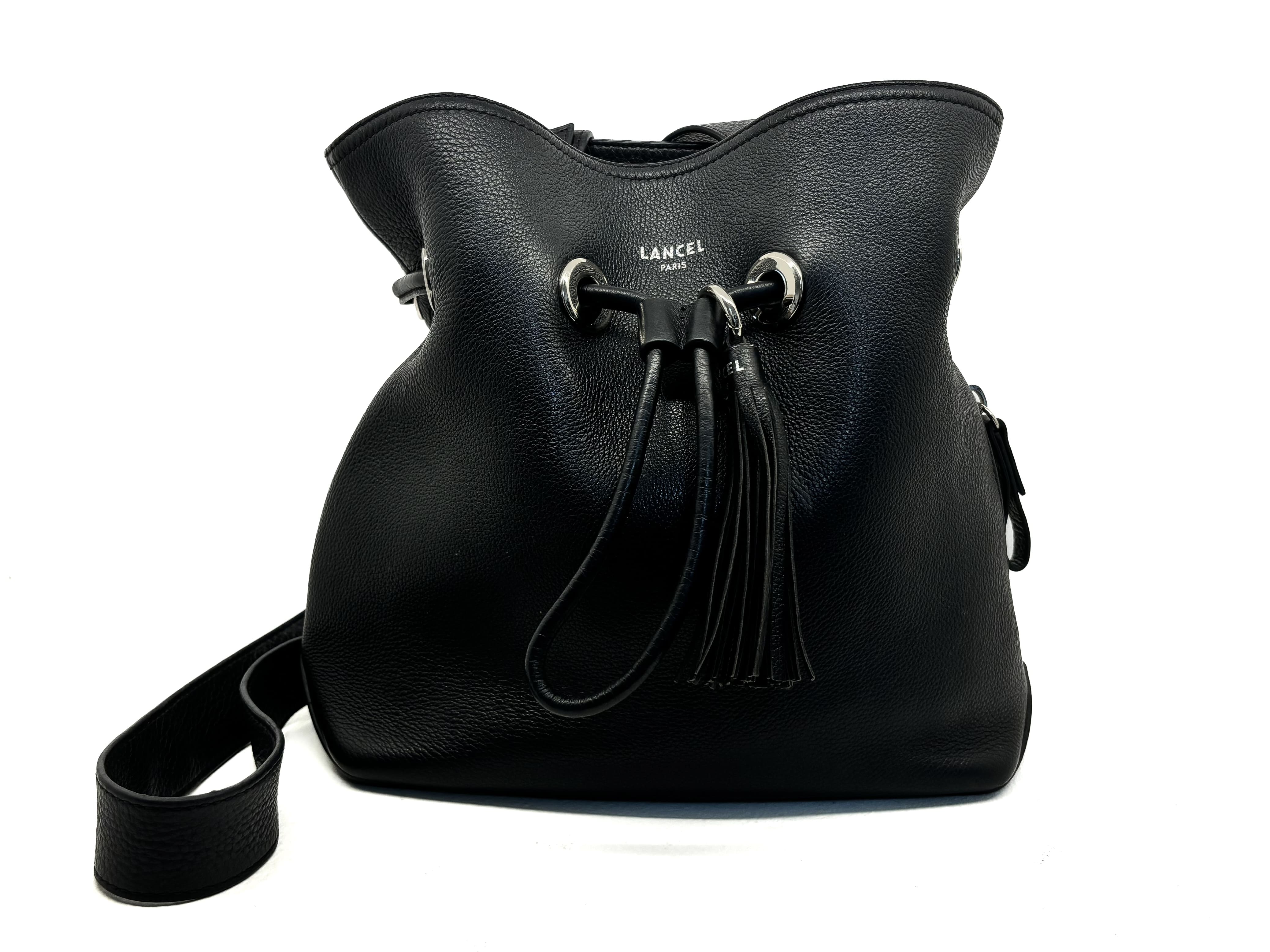 Sac bandoulière Sacha Lancel en cuir noir
