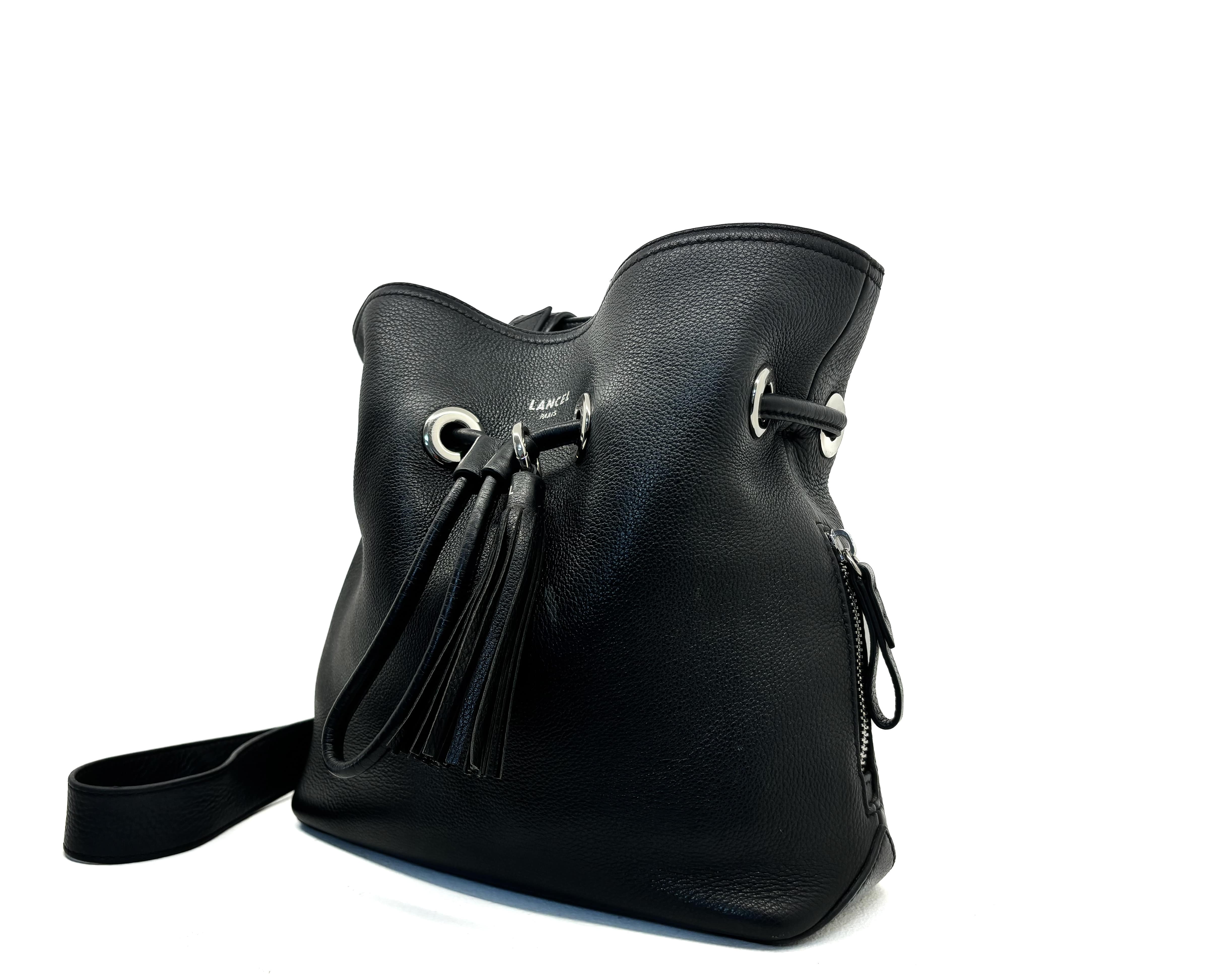 Sac bandoulière Sacha Lancel en cuir noir
