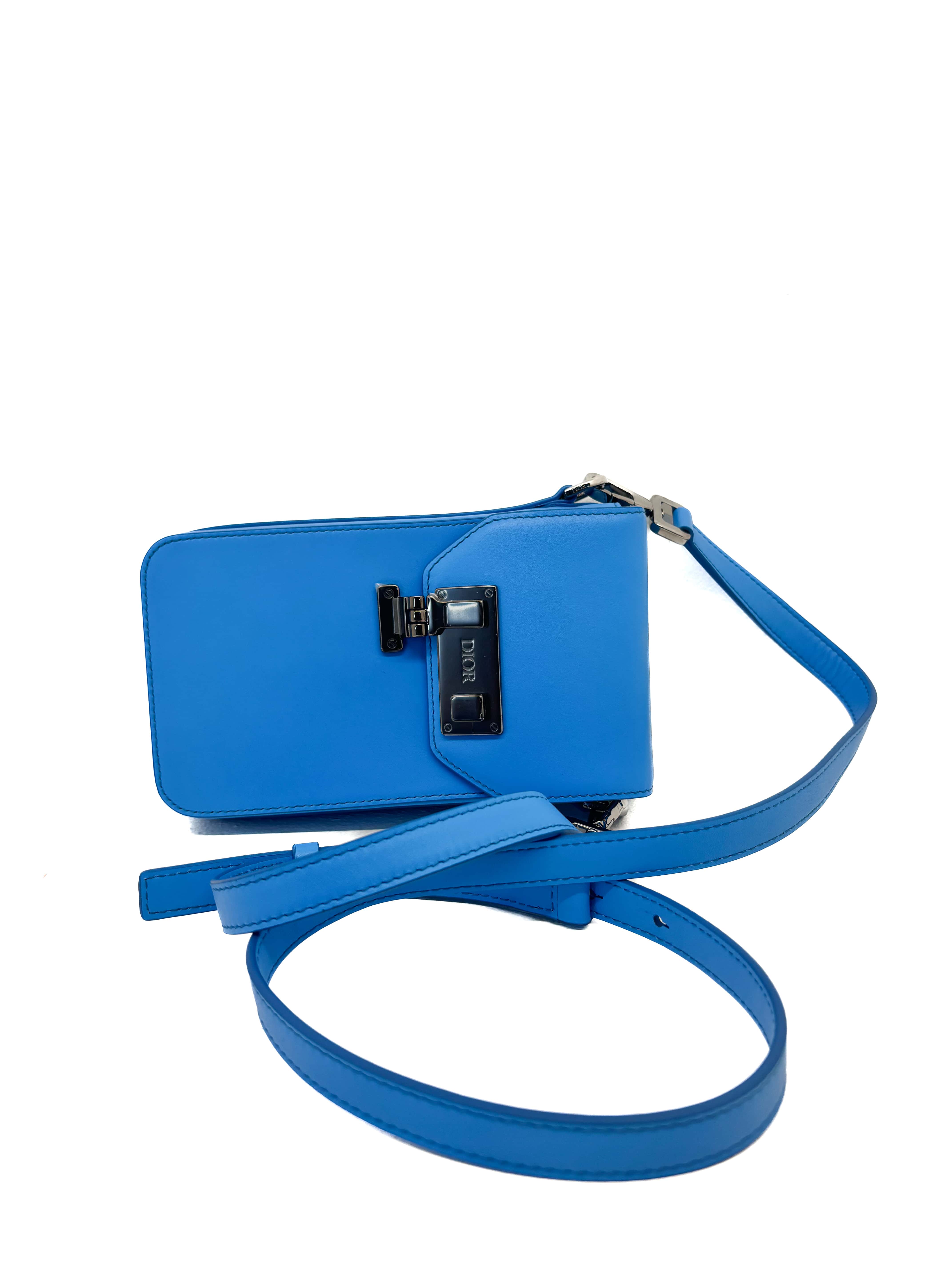Pochette en cuir C. DIOR