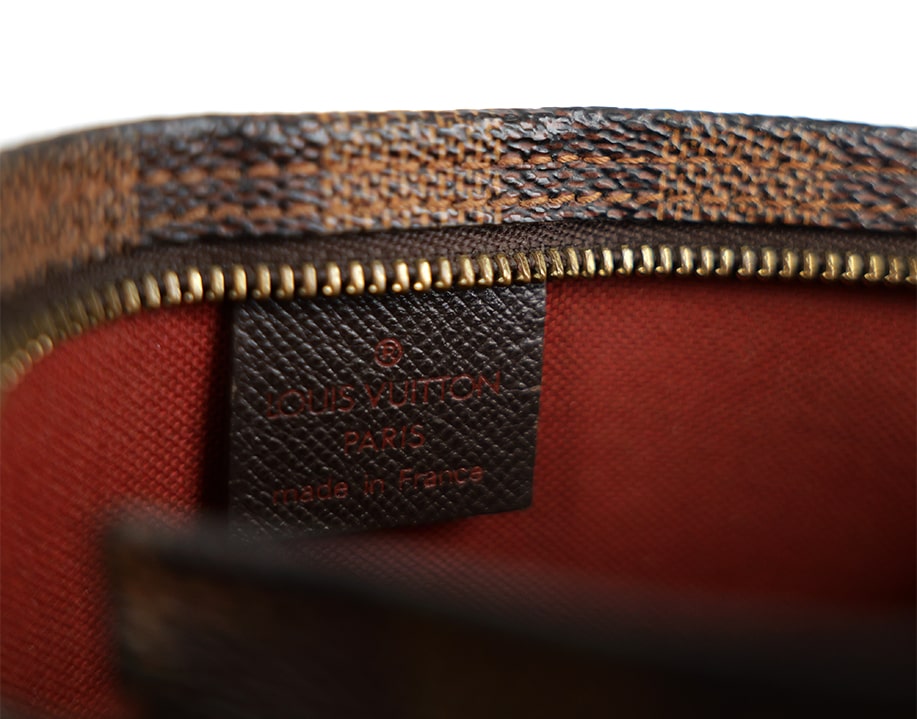 Mini sac Louis Vuitton damier ébène trousse Make up