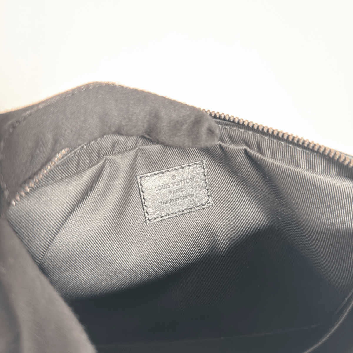 LOUIS VUITTON - TRIO MESSENGER - TOILE MONOGRAM ECLIPSE