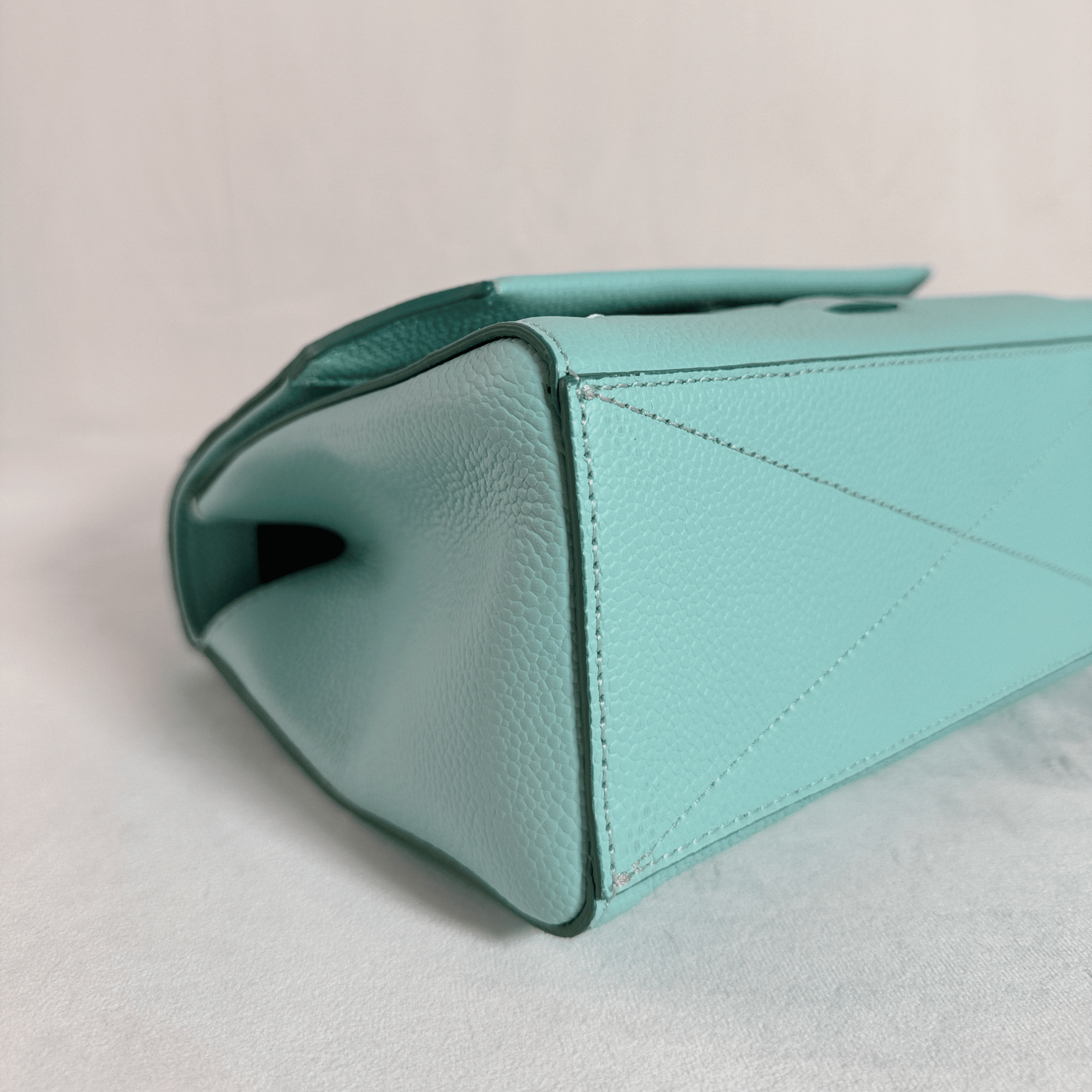 SAC LANCEL NINON M - CUIR GRAINE TURQUOISE - La Belle Boutique