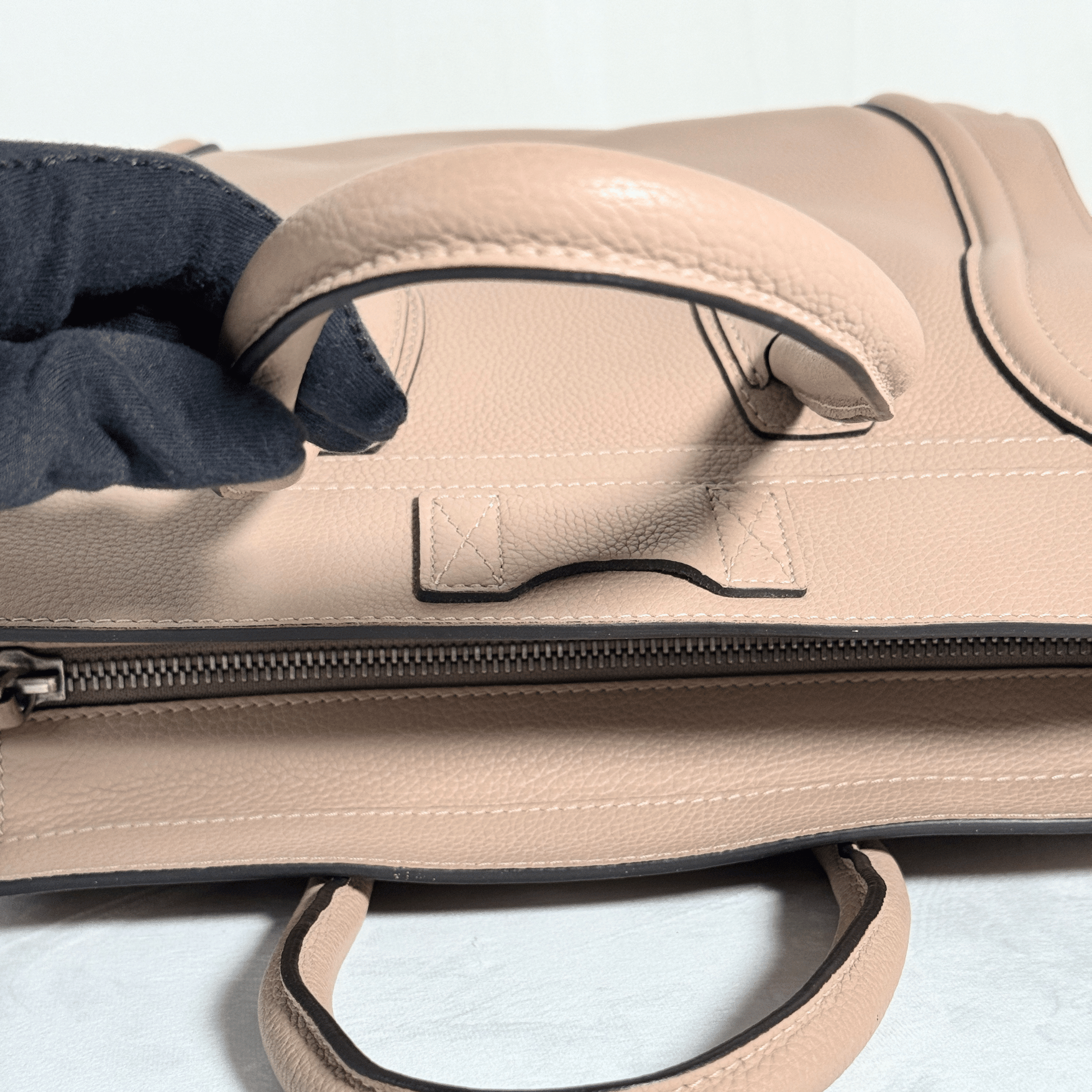 SAC A MAIN CELINE LUGGAGE MINI - CUIR GRAINE TAUPE - La Belle Boutique