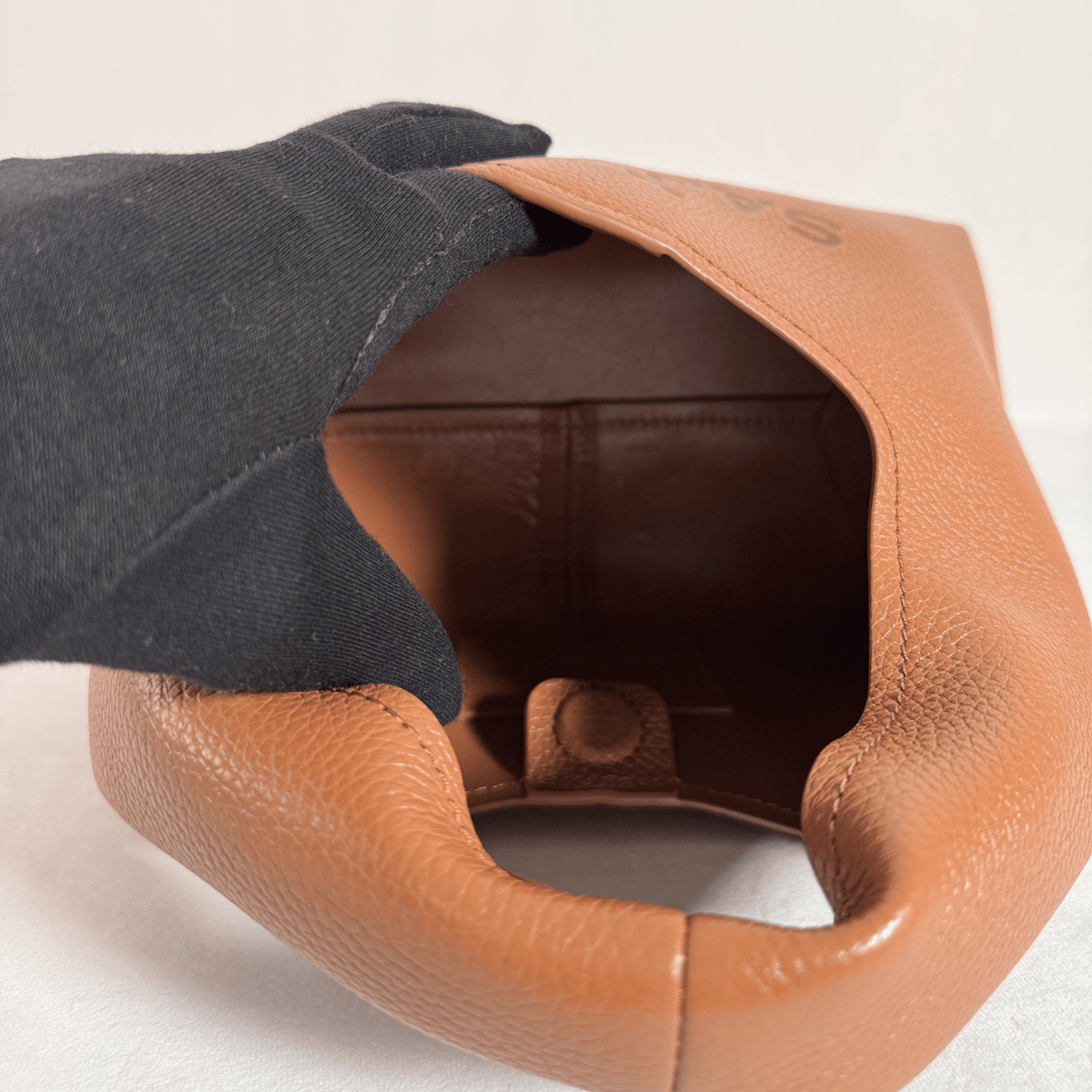 SAC MARC JACOBS THE MINI SACK BAG - CUIR GRAINE CAMEL - La Belle Boutique