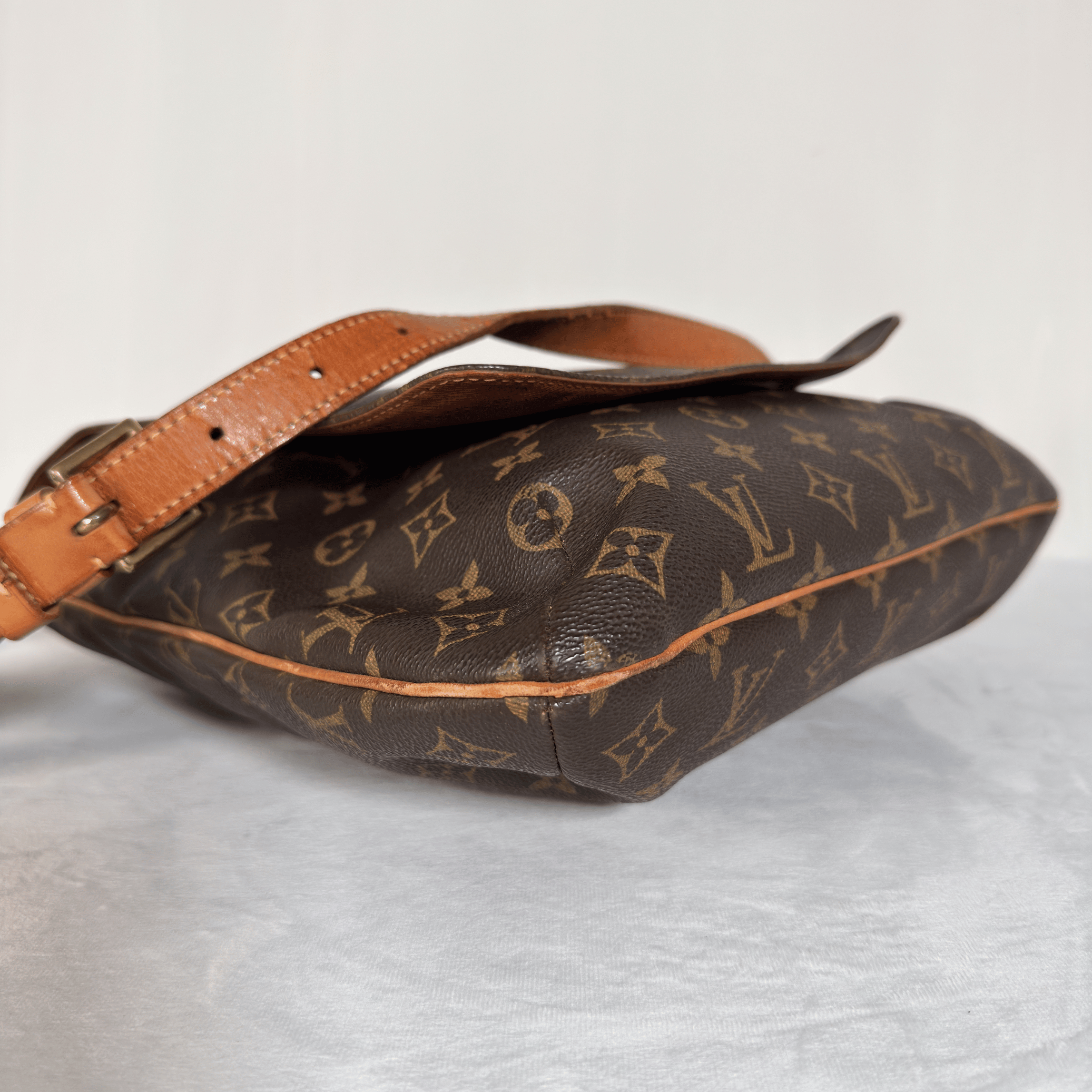LOUIS VUITTON - SAC MUSETTE SALSA GM TOILE MONOGRAM