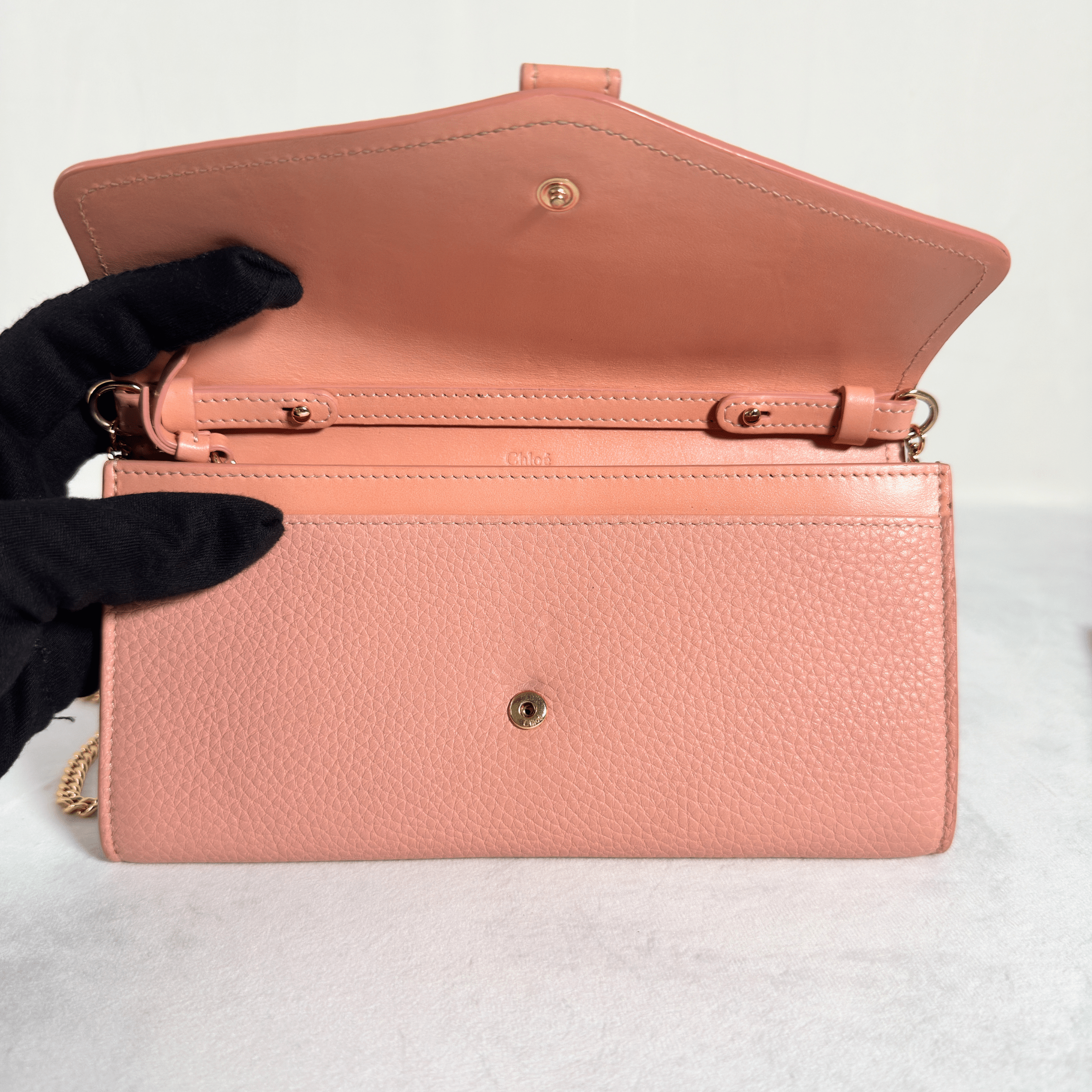 POCHETTE WALLET ON CHAIN CHLOE ABY - CUIR GRAINE VIEUX ROSE - La Belle Boutique