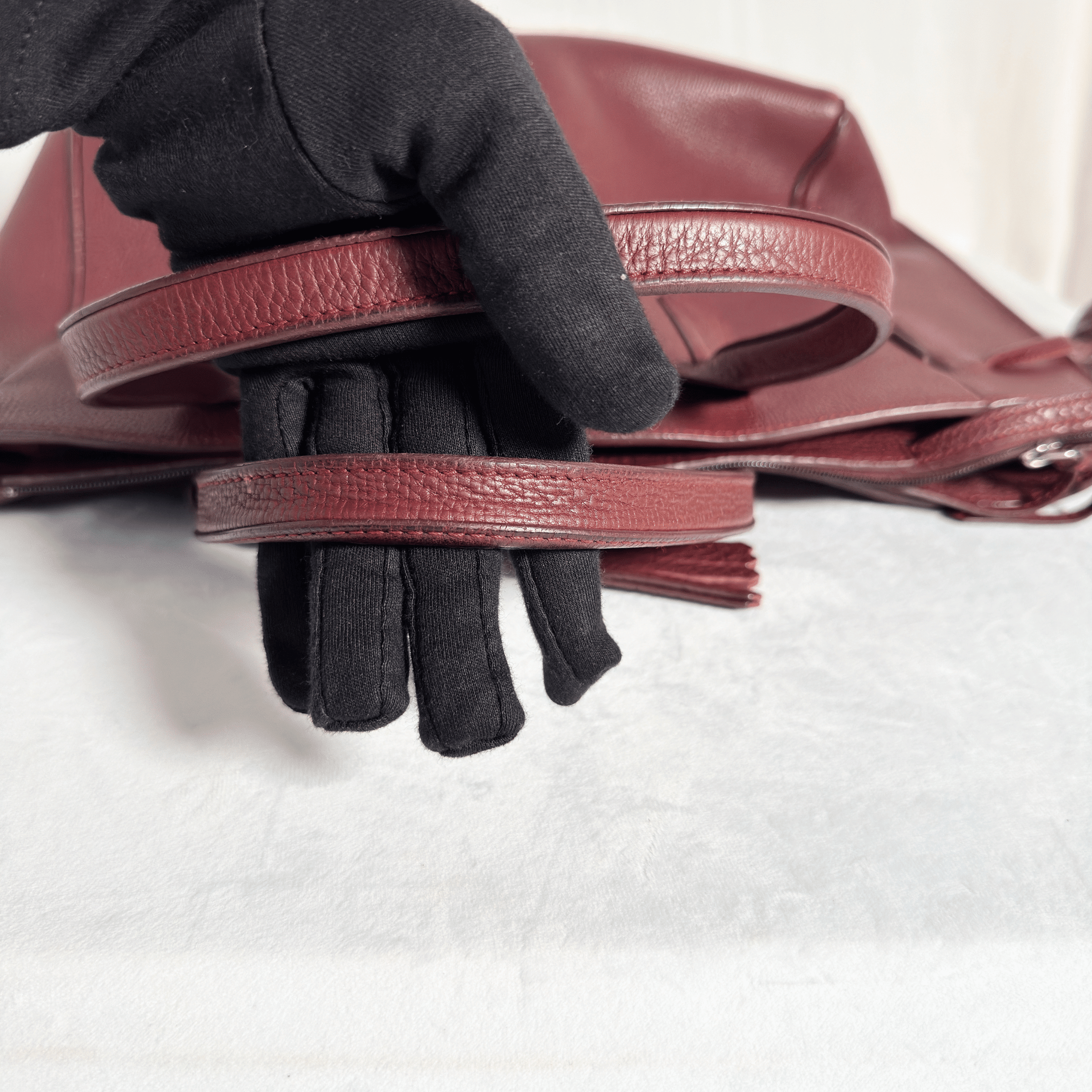 SAC A MAIN LONGCHAMP PENELOPE - CUIR TAURILLON GRAINE BORDEAUX - La Belle Boutique
