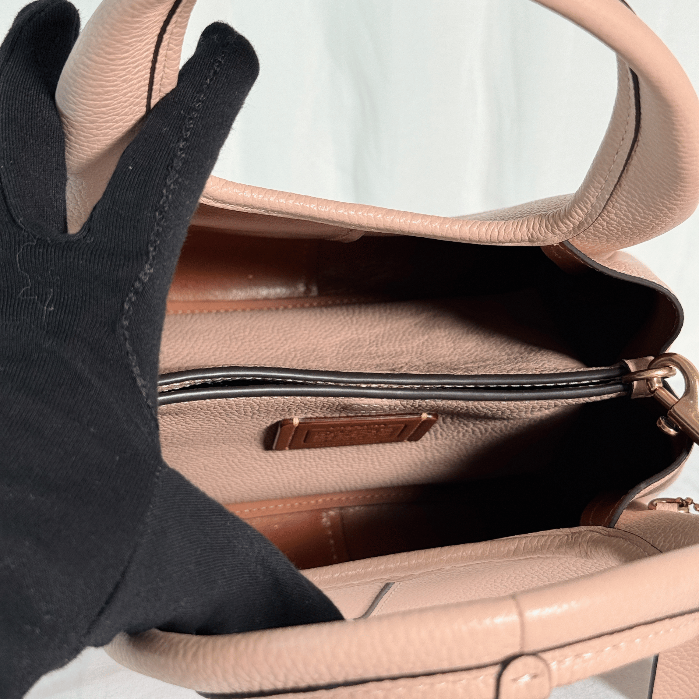 COACH - SAC LANA 19 - CUIR GRAINE ROSE POUDRE