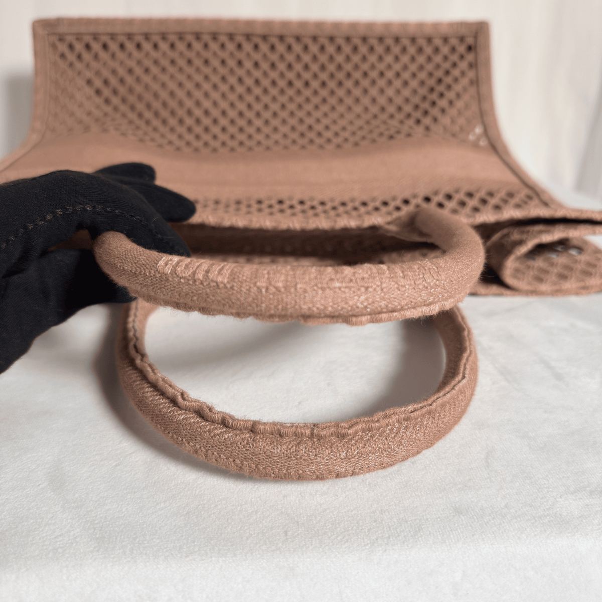 DIOR - BOOK TOTE LARGE - BRODERIE RÉSILLE BLUSH