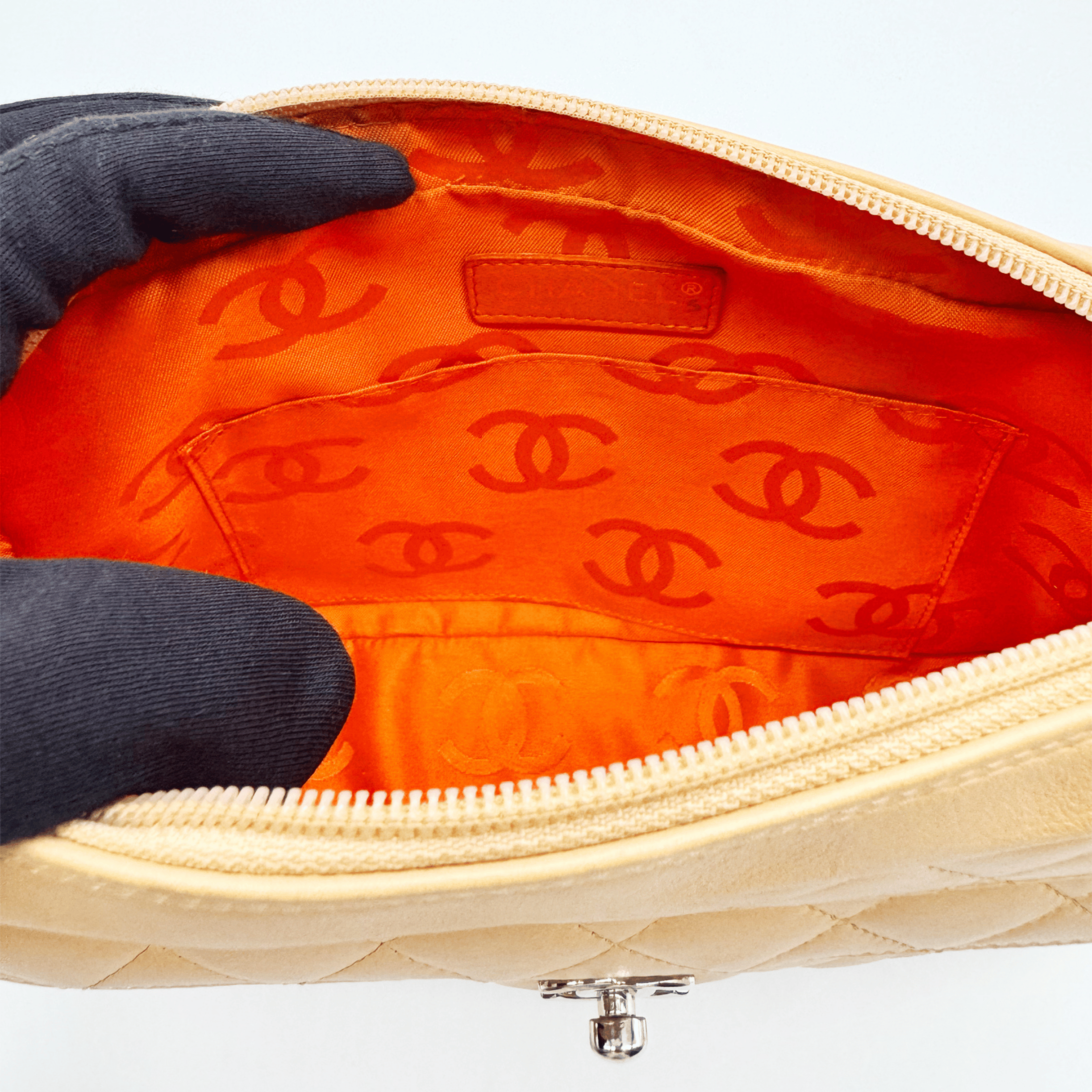 Chanel Ligne Cambon Camera Bag cuir agneau beige vintage authentifié - La Belle Boutique