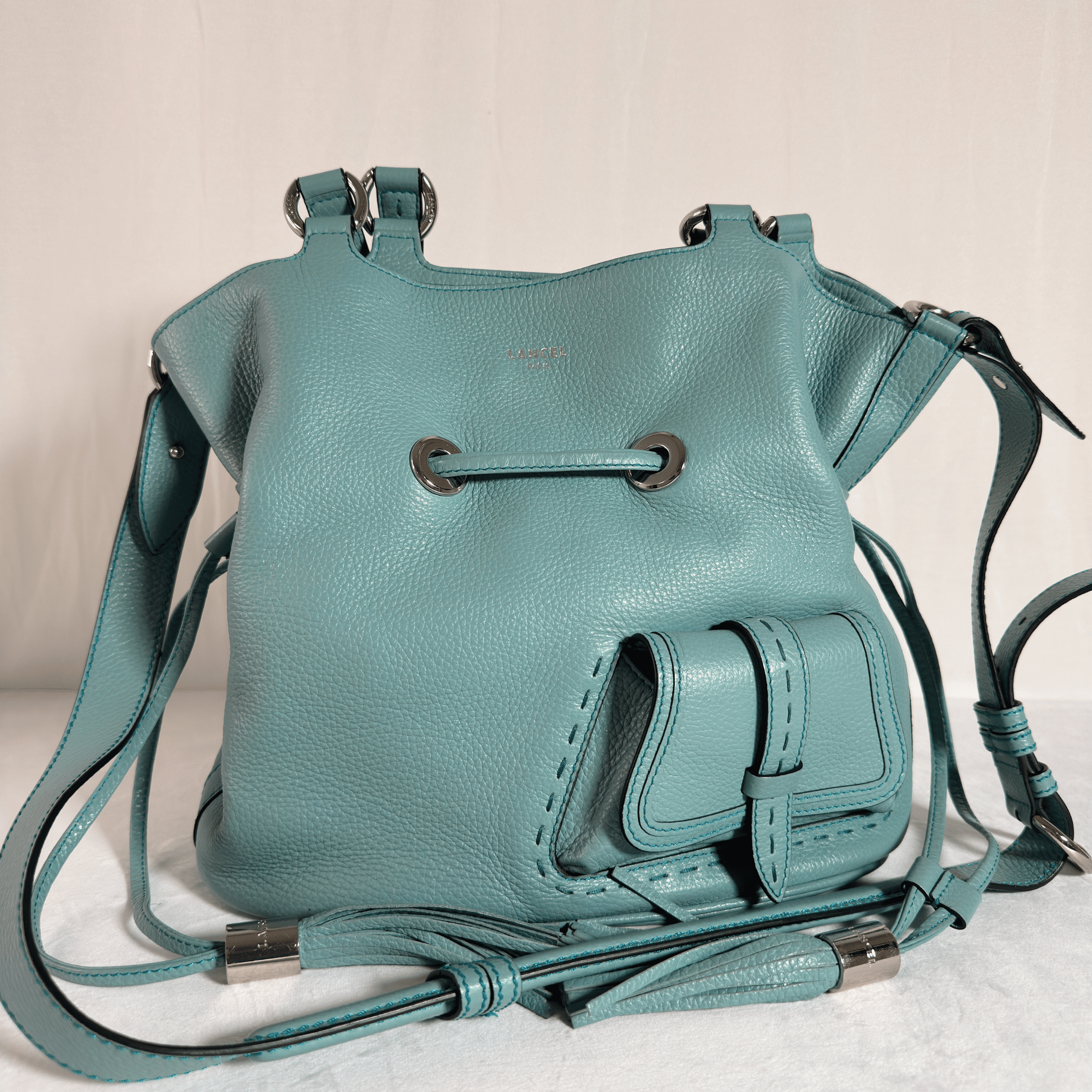 SAC LANCEL PREMIER FLIRT - SAC SEAU TAILLE M - CUIR GRAINE BLEU TURQUOISE - La Belle Boutique