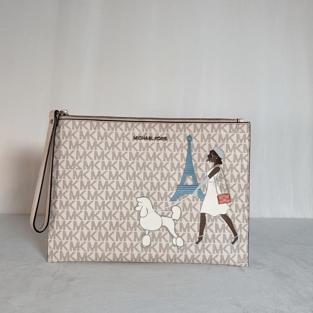 MICHAEL KORS - POCHETTE JET SET TRAVEL LARGE - TOILE MONOGRAMME MK EDITION PARIS