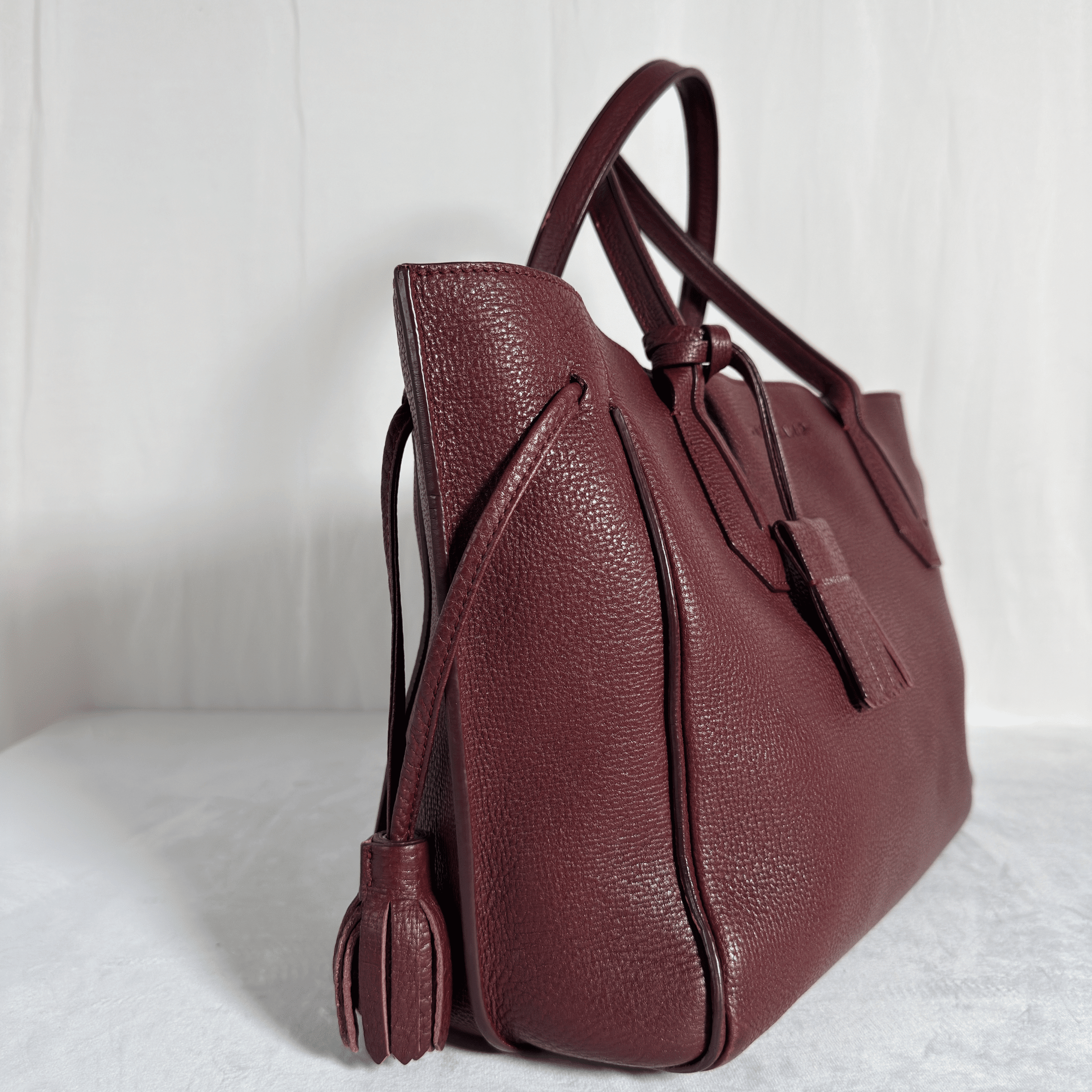 SAC A MAIN LONGCHAMP PENELOPE - CUIR TAURILLON GRAINE BORDEAUX - La Belle Boutique