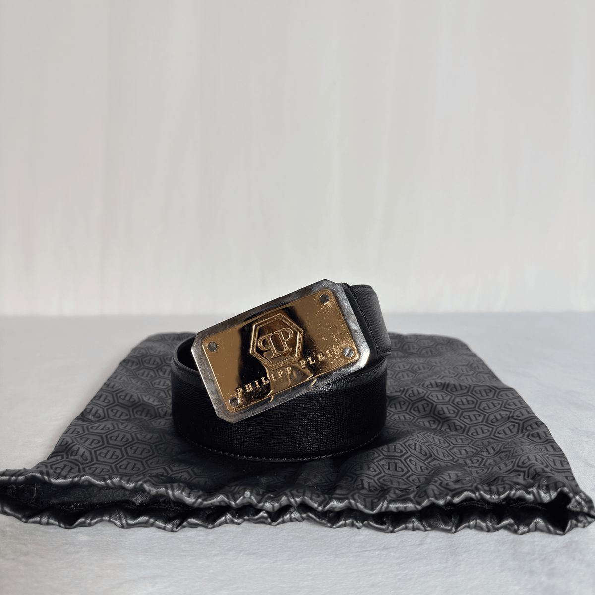 PHILIPP PLEIN - CEINTURE À PLAQUE LOGO - CUIR SAFFIANO NOIR - TAILLE 100